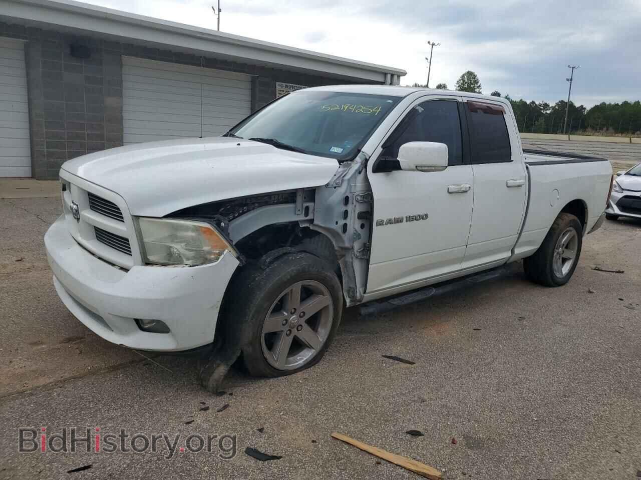 Photo 1D7RB1GT8BS583776 - DODGE All Models 2011