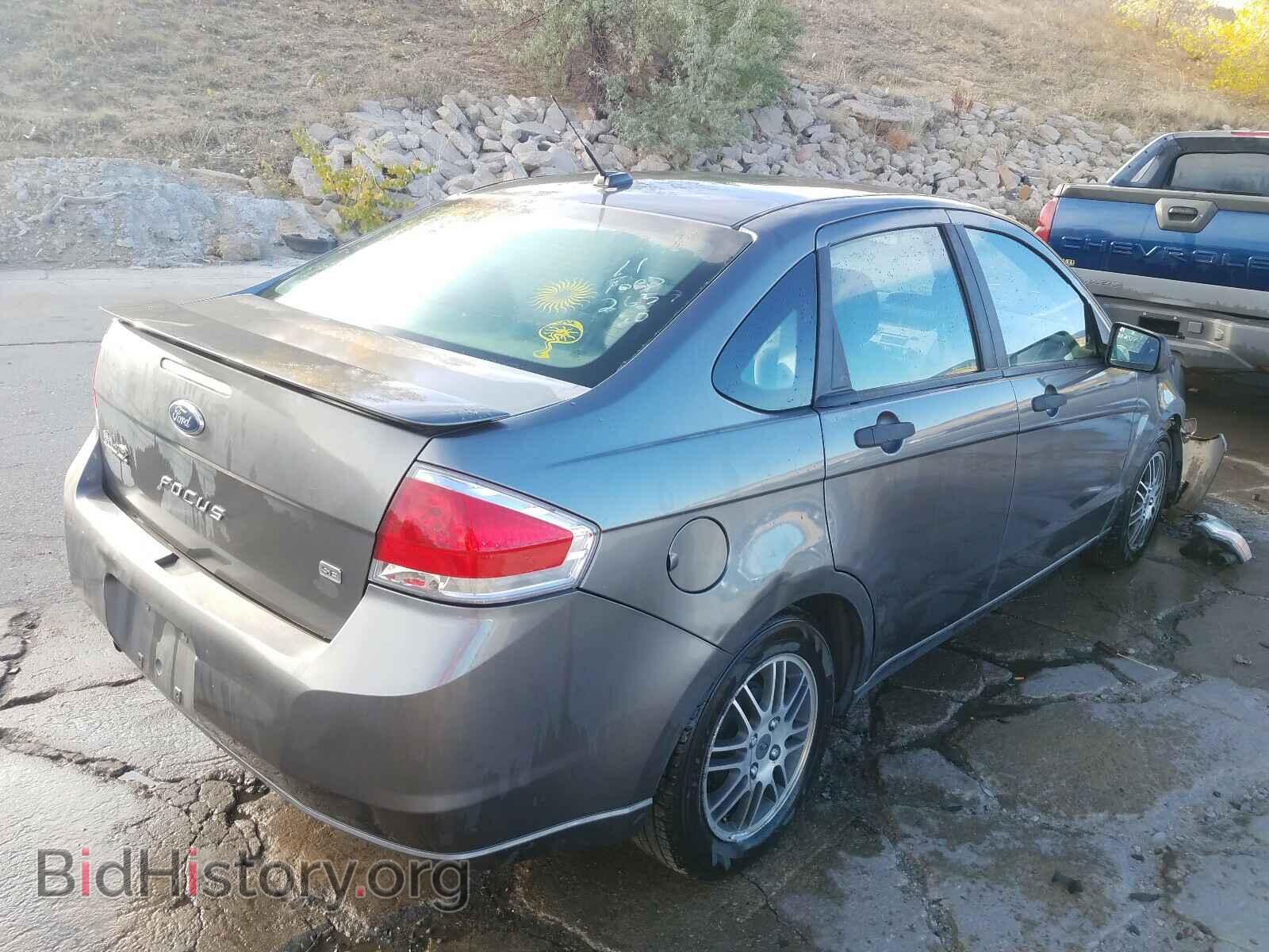 2011 FORD FOCUS - VIN: 1FAHP3FN7BW190274 - Photo 4
