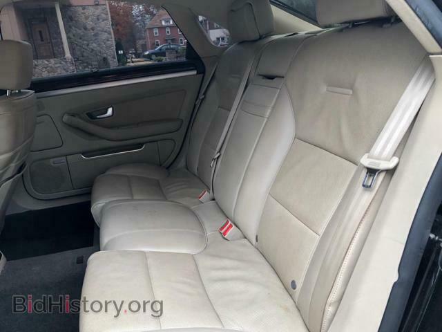 2010 AUDI A8 - VIN: WAURVAFA9AN008209 - Фото 6