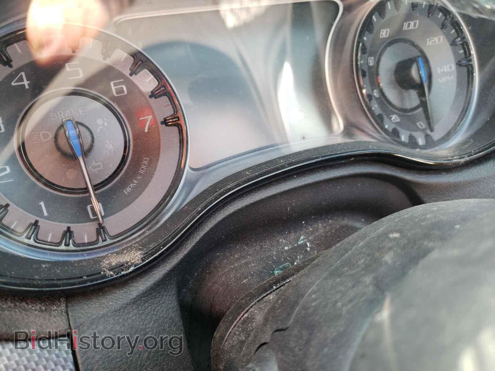 2016 CHRYSLER 300 - VIN: 2C3CCAGG5GH304903 - Фото 8