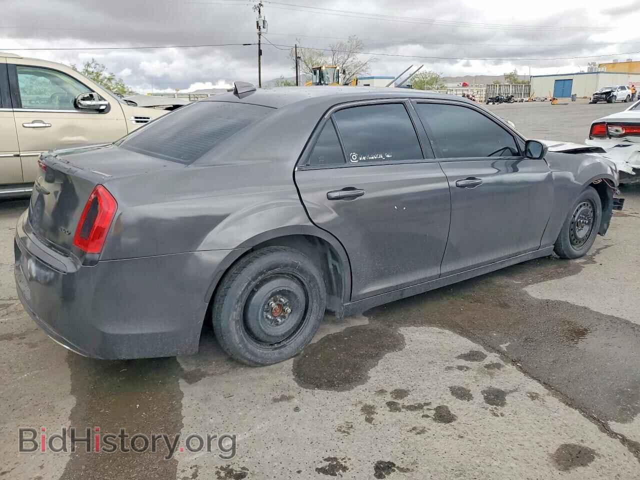 2016 CHRYSLER 300 - VIN: 2C3CCAAG9GH197606 - Фото 3