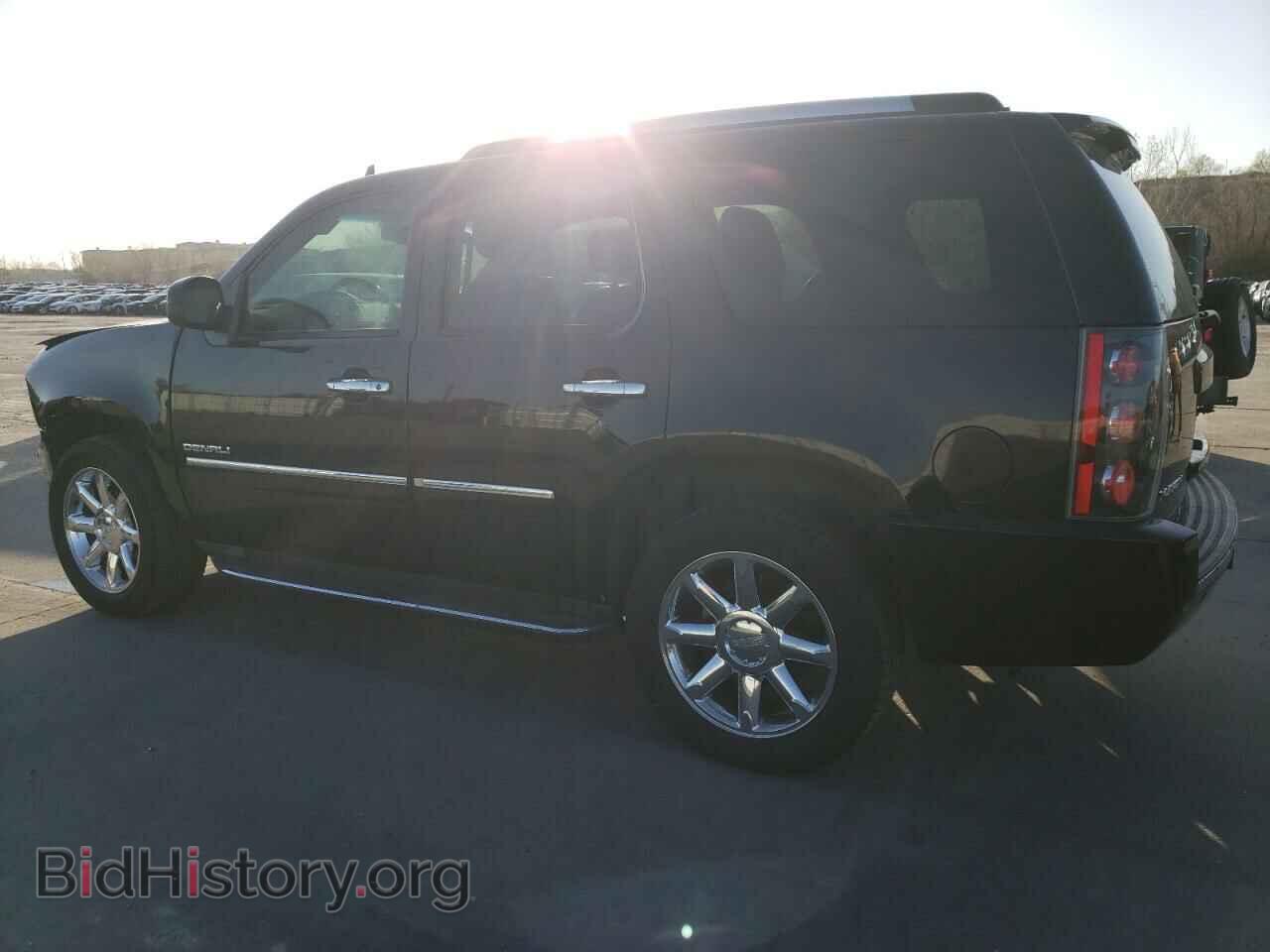 2013 GMC YUKON - VIN: 1GKS1EEF2DR372462 - Фото 2