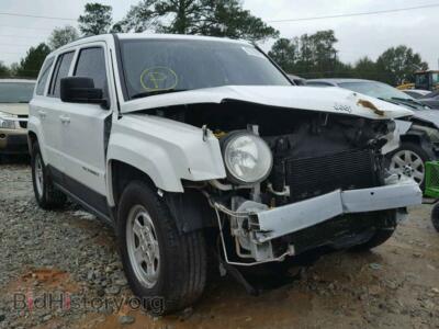 2014 Jeep PATRIOT SP, белый — VIN 1C4NJPBA0ED750127, Copart