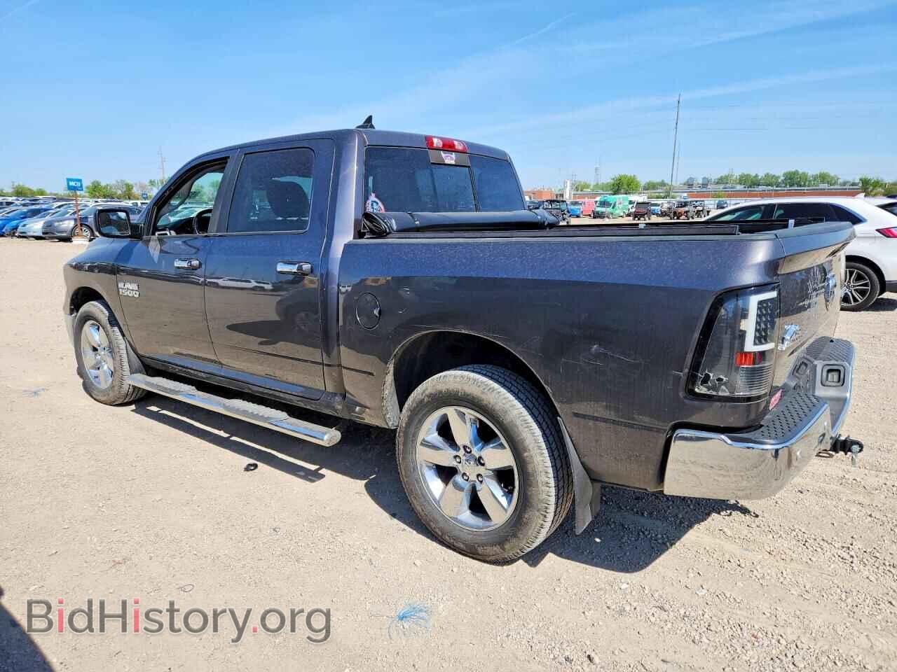 2016 RAM 1500 - VIN: 1C6RR7LG8GS418231 - Фото 2