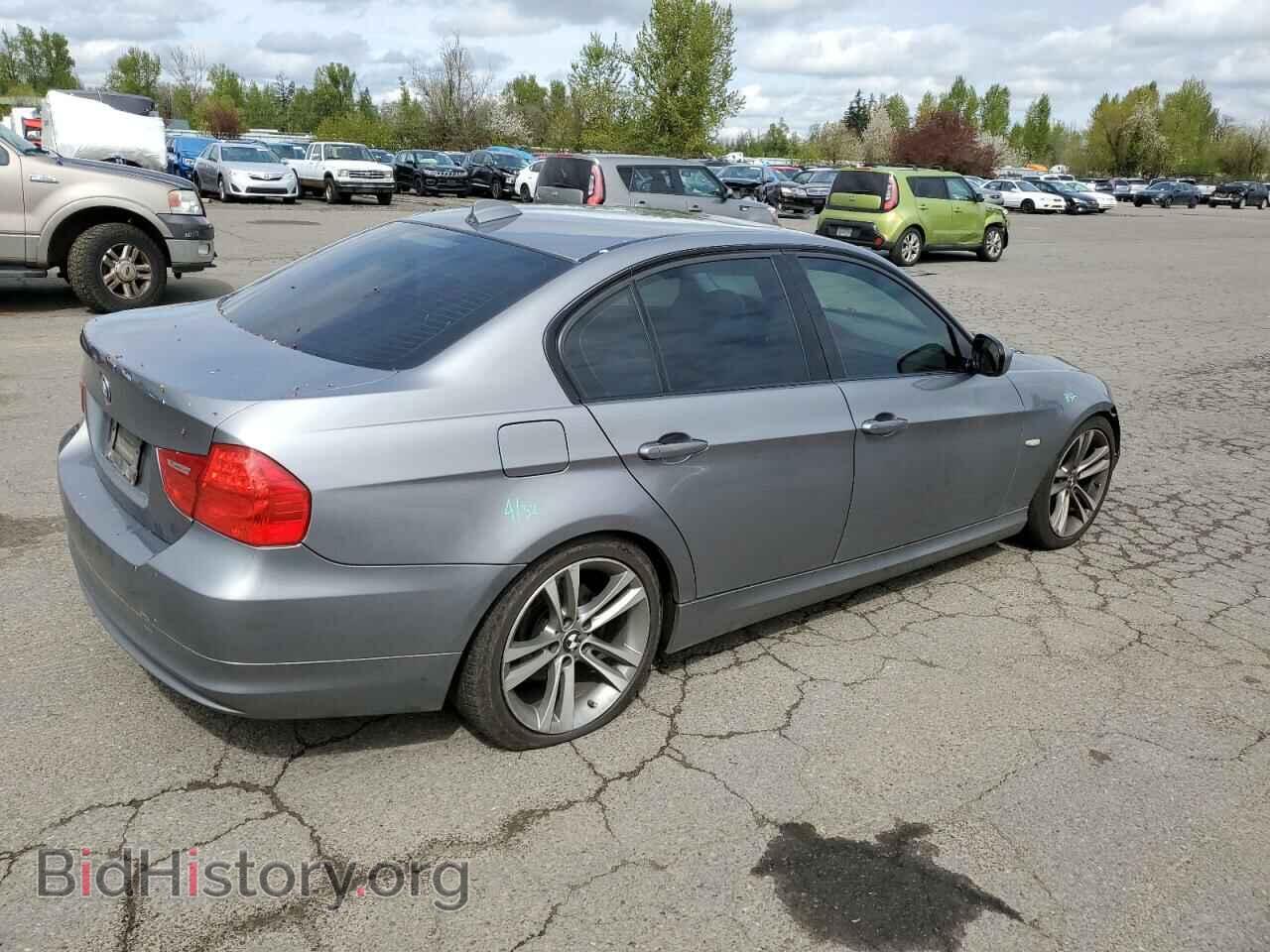 2009 BMW 3 SERIES - VIN: WBAPH53509A436962 - Фото 3