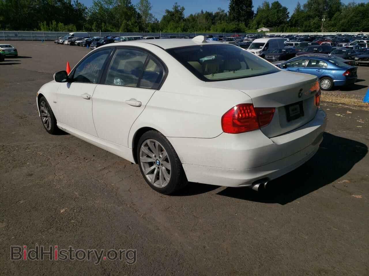 2009 BMW 3 SERIES - VIN: WBAPH73519E128297 - Фото 3