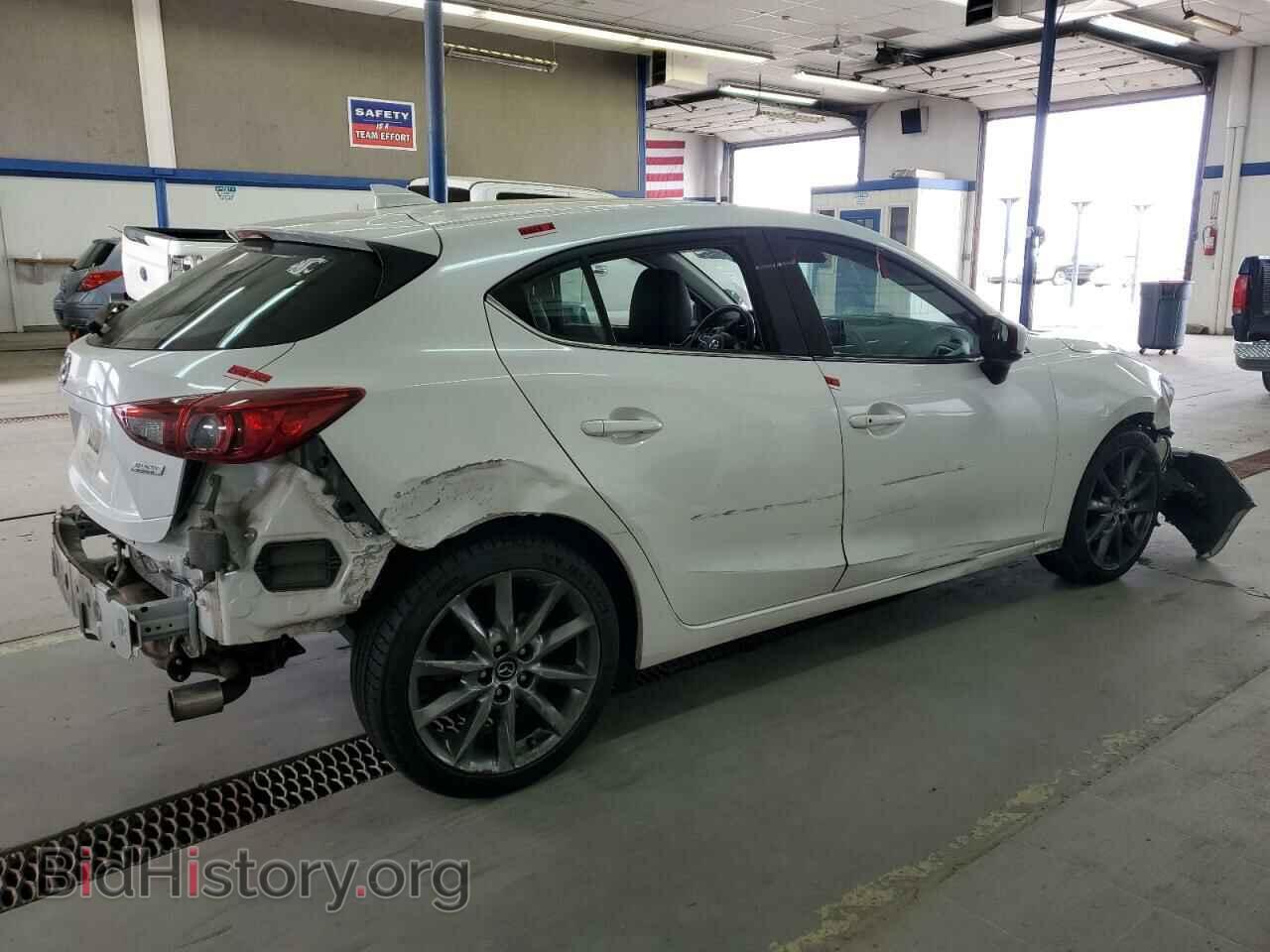 2018 MAZDA 3 - VIN: 3MZBN1L37JM180191 - Фото 3