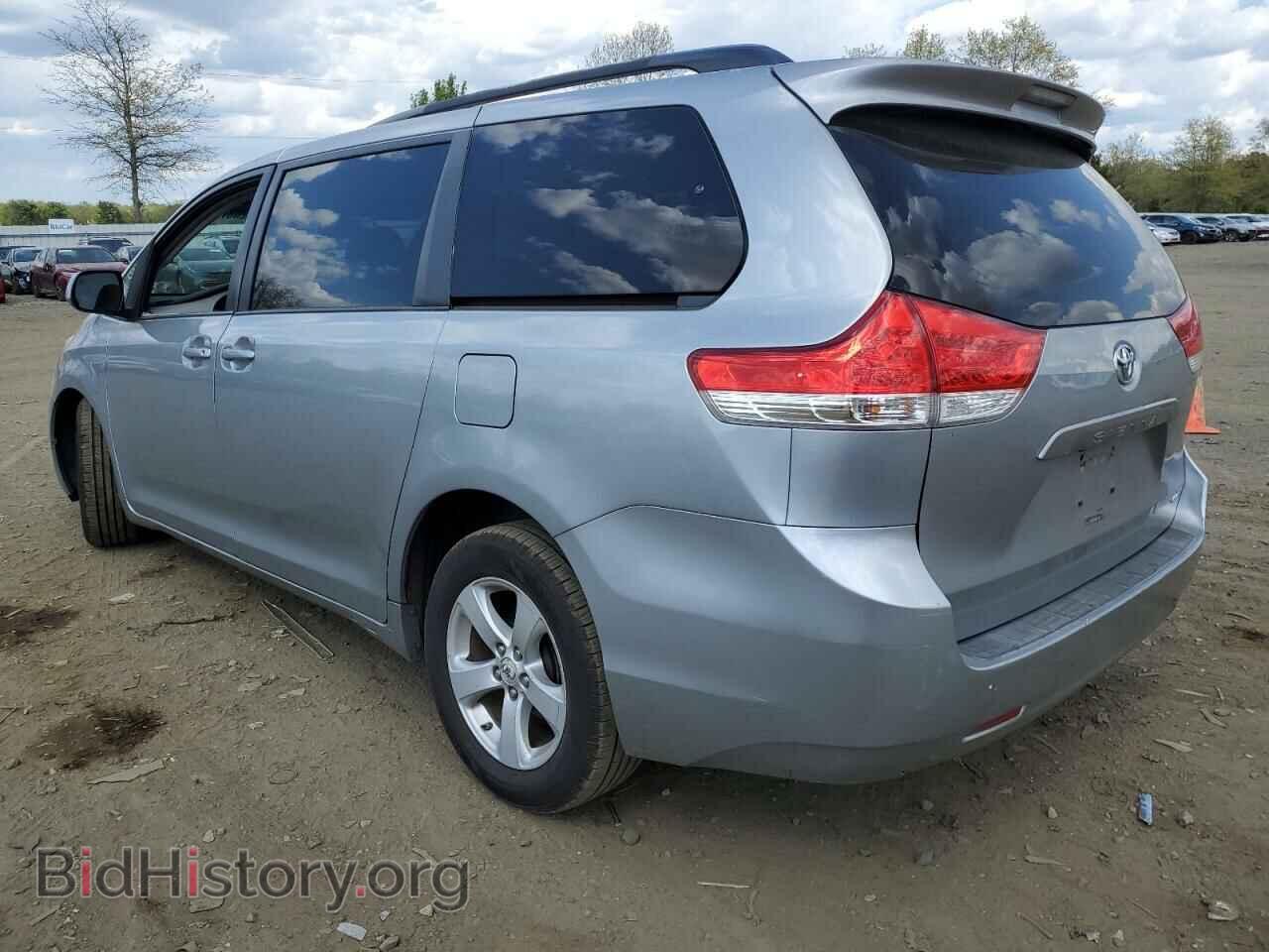 2011 TOYOTA All Models - VIN: 5TDKK3DC1BS066940 - Фото 2