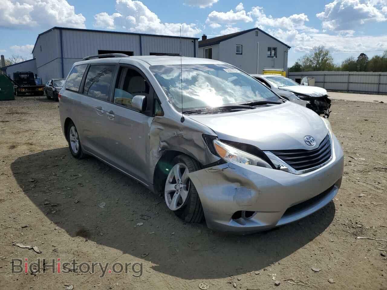 2011 TOYOTA All Models - VIN: 5TDKK3DC1BS066940 - Фото 4