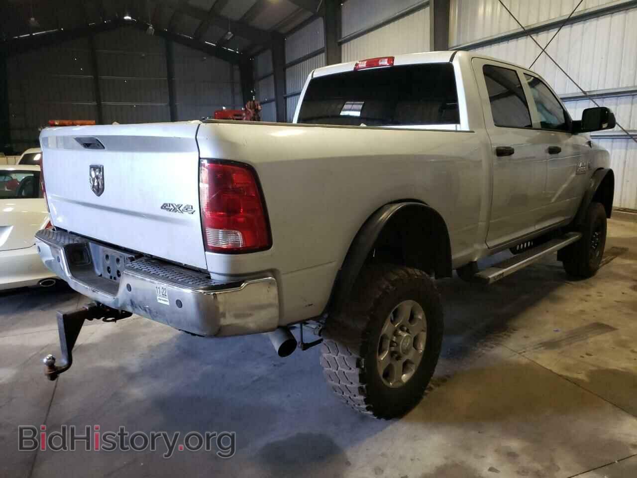 2015 RAM All Models - VIN: 3C6UR5CL5FG613771 - Photo 3