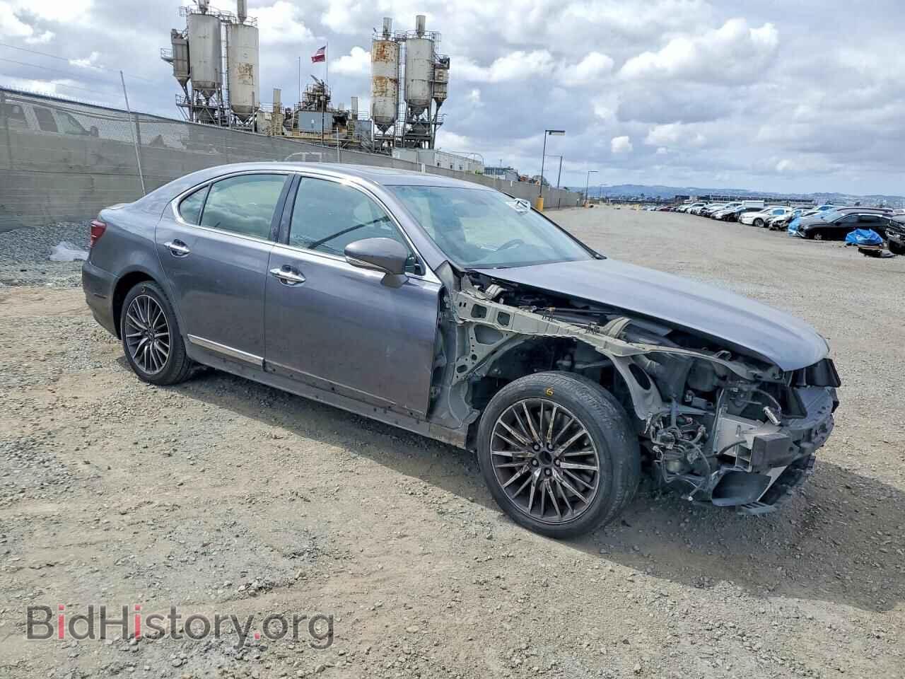 2013 LEXUS LS460 - VIN: JTHBL5EF0D5116400 - Photo 4