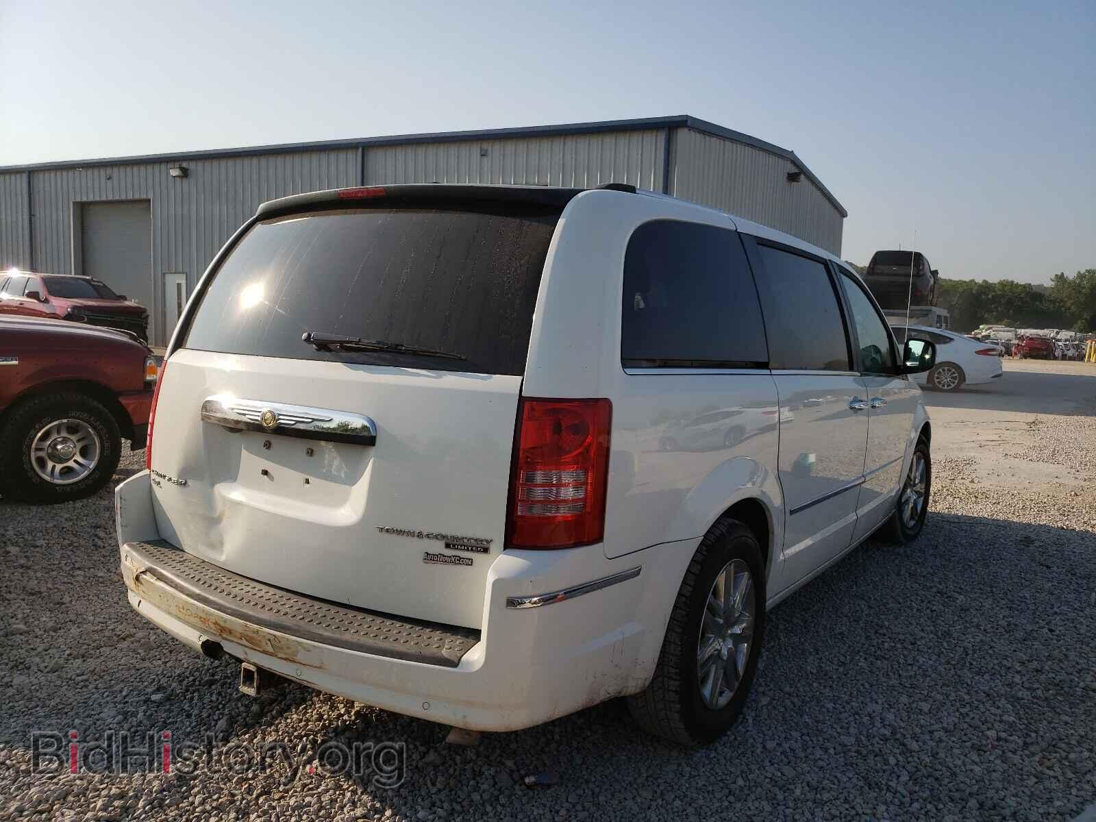 2010 CHRYSLER MINIVAN - VIN: 2A4RR7DX8AR428297 - Photo 4