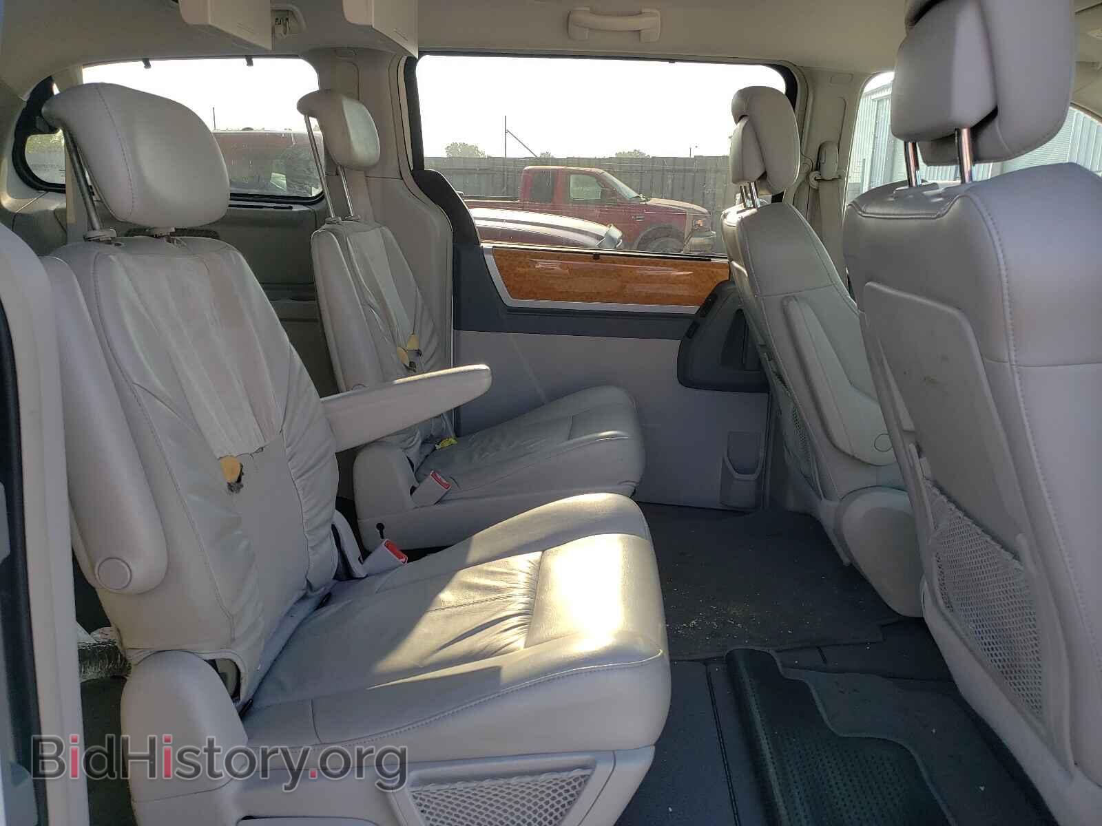 2010 CHRYSLER MINIVAN - VIN: 2A4RR7DX8AR428297 - Photo 6