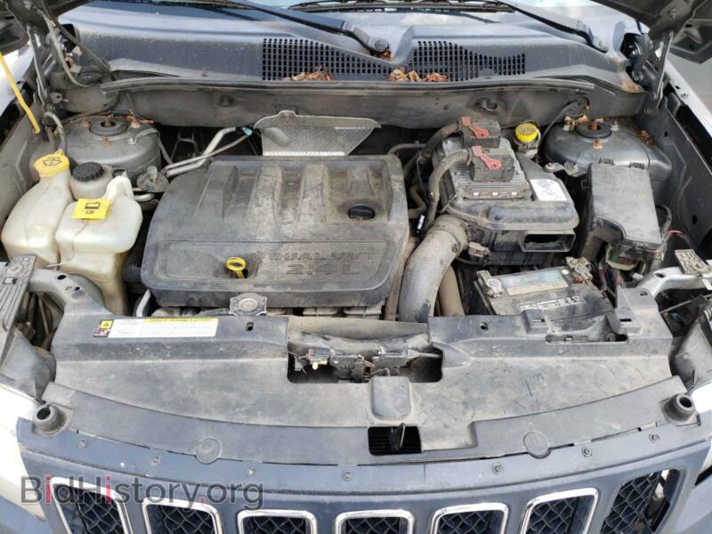 2012 Jeep COMPASS (VIN 1C4NJDEB3CD717381) — photo 7 of 10