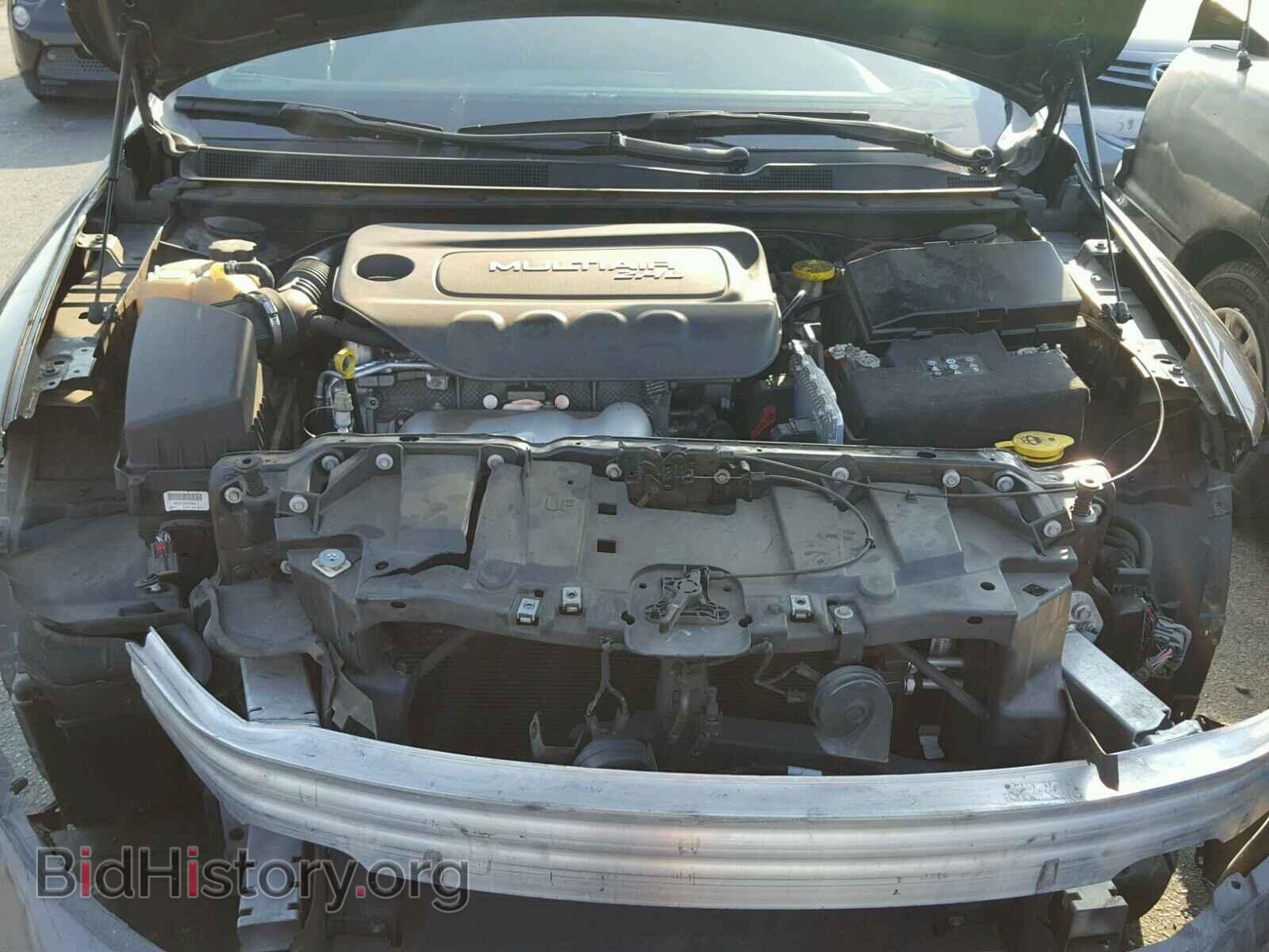 2016 CHRYSLER 200 - VIN: 1C3CCCAB1GN145782 - Фото 7