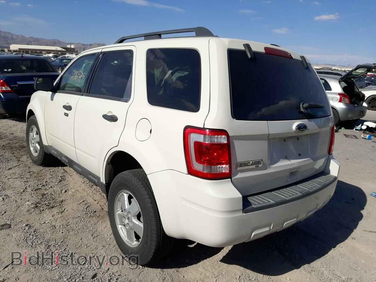 2010 Ford ESCAPE (VIN 1FMCU0D73AKD20133) — фото 3 из 10