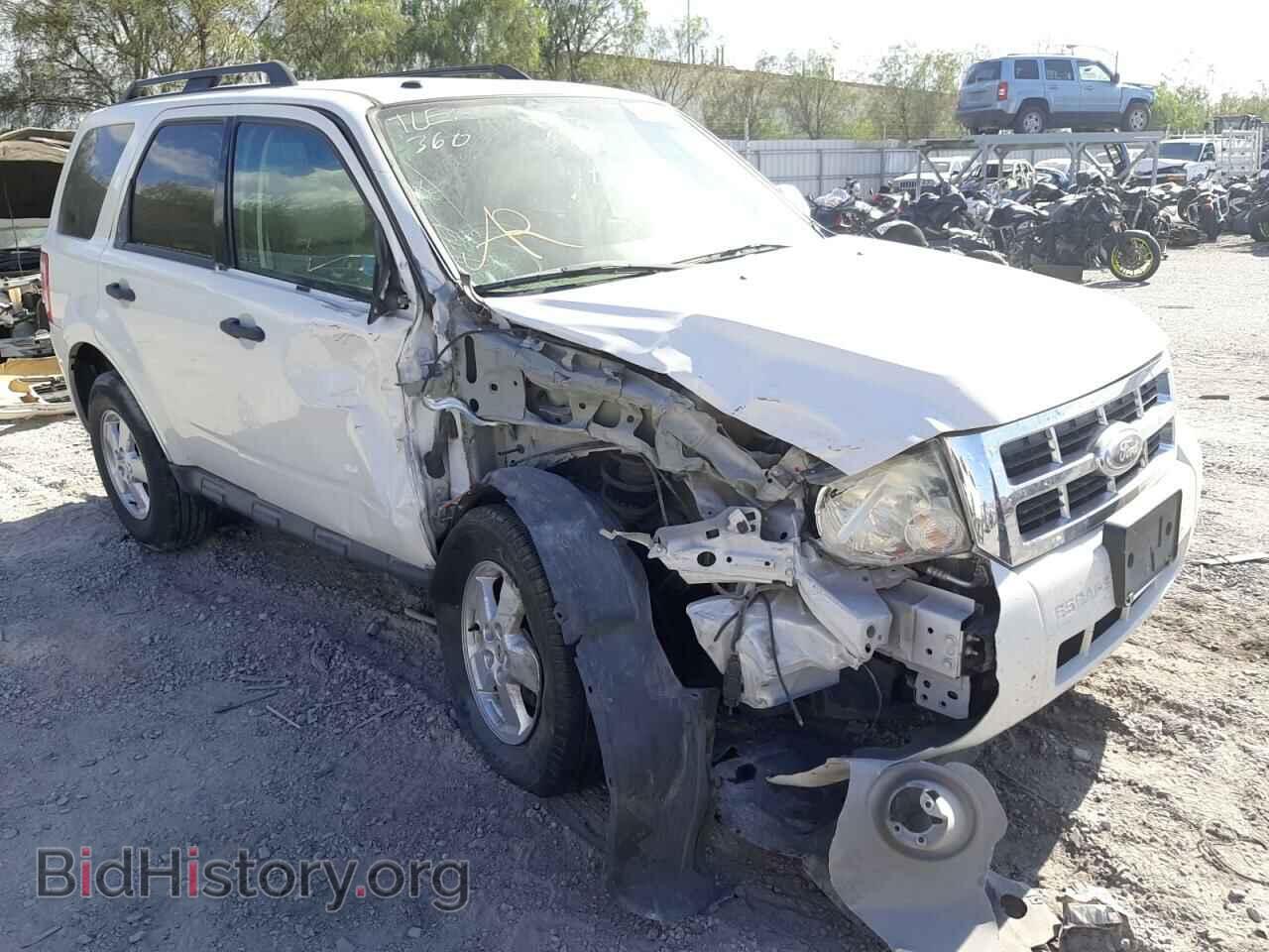 2010 Ford ESCAPE (VIN 1FMCU0D73AKD20133) — фото 9 из 10