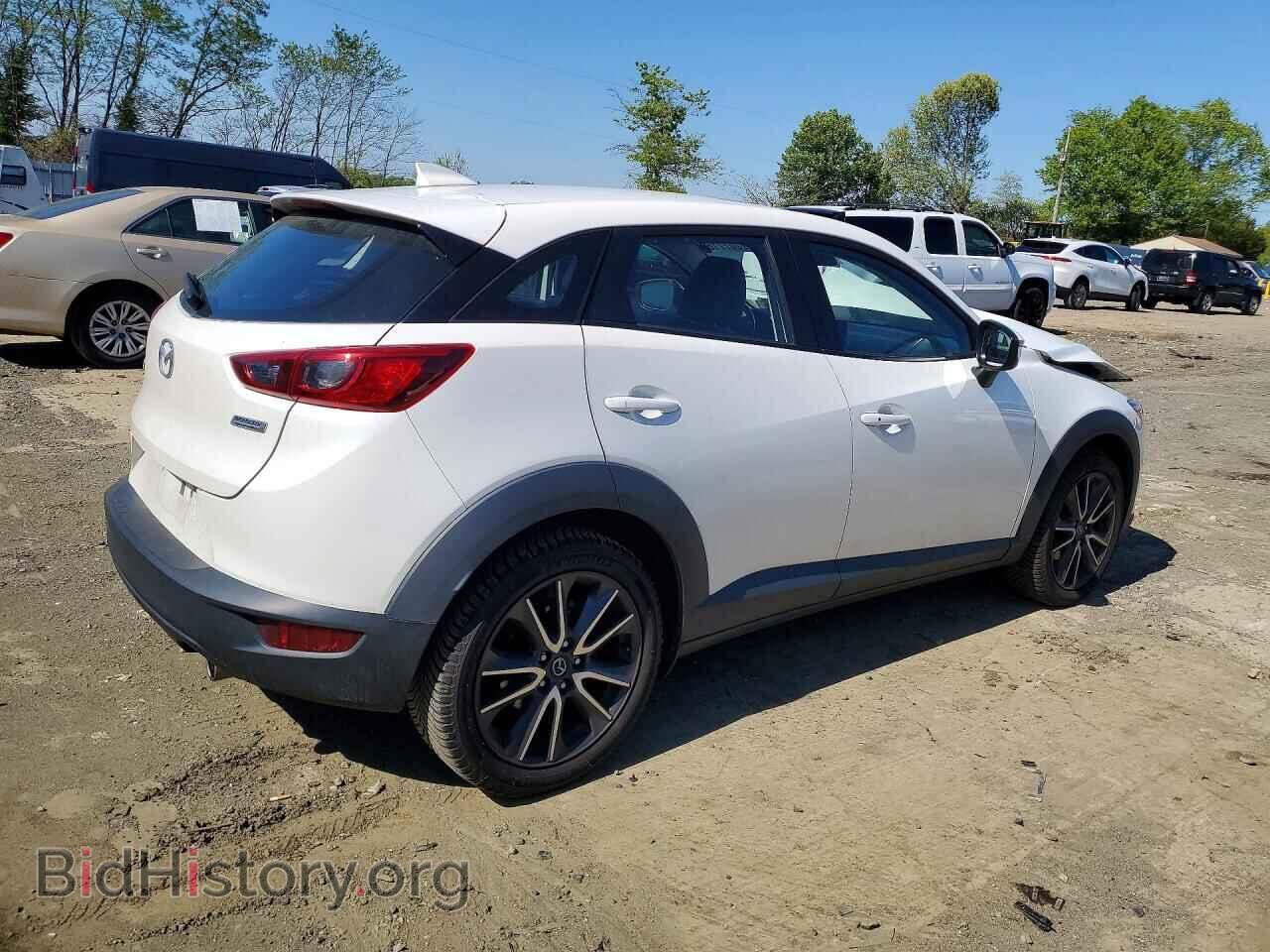2018 MAZDA CX-3 - VIN: JM1DKFC75J0318186 - Фото 3