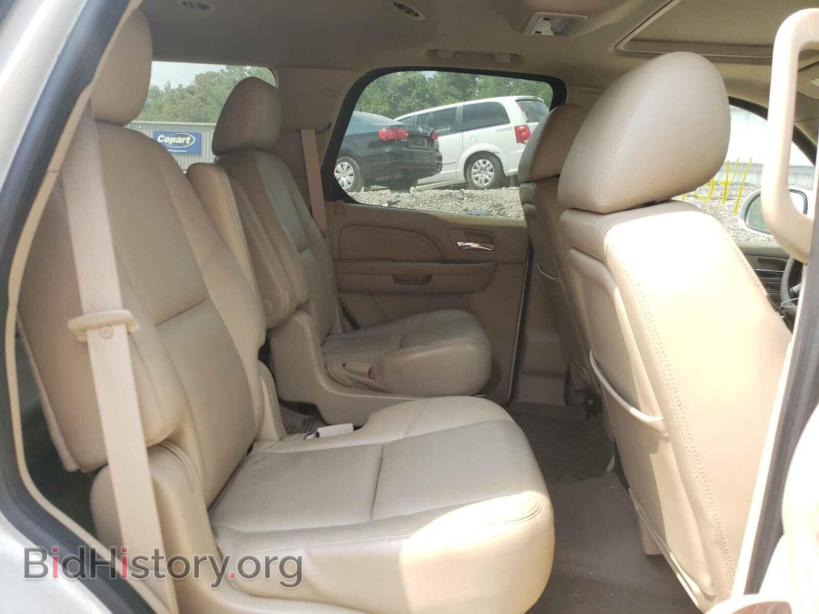 2011 CADILLAC ESCALADE - VIN: 1GYS4BEF4BR143886 - Фото 6