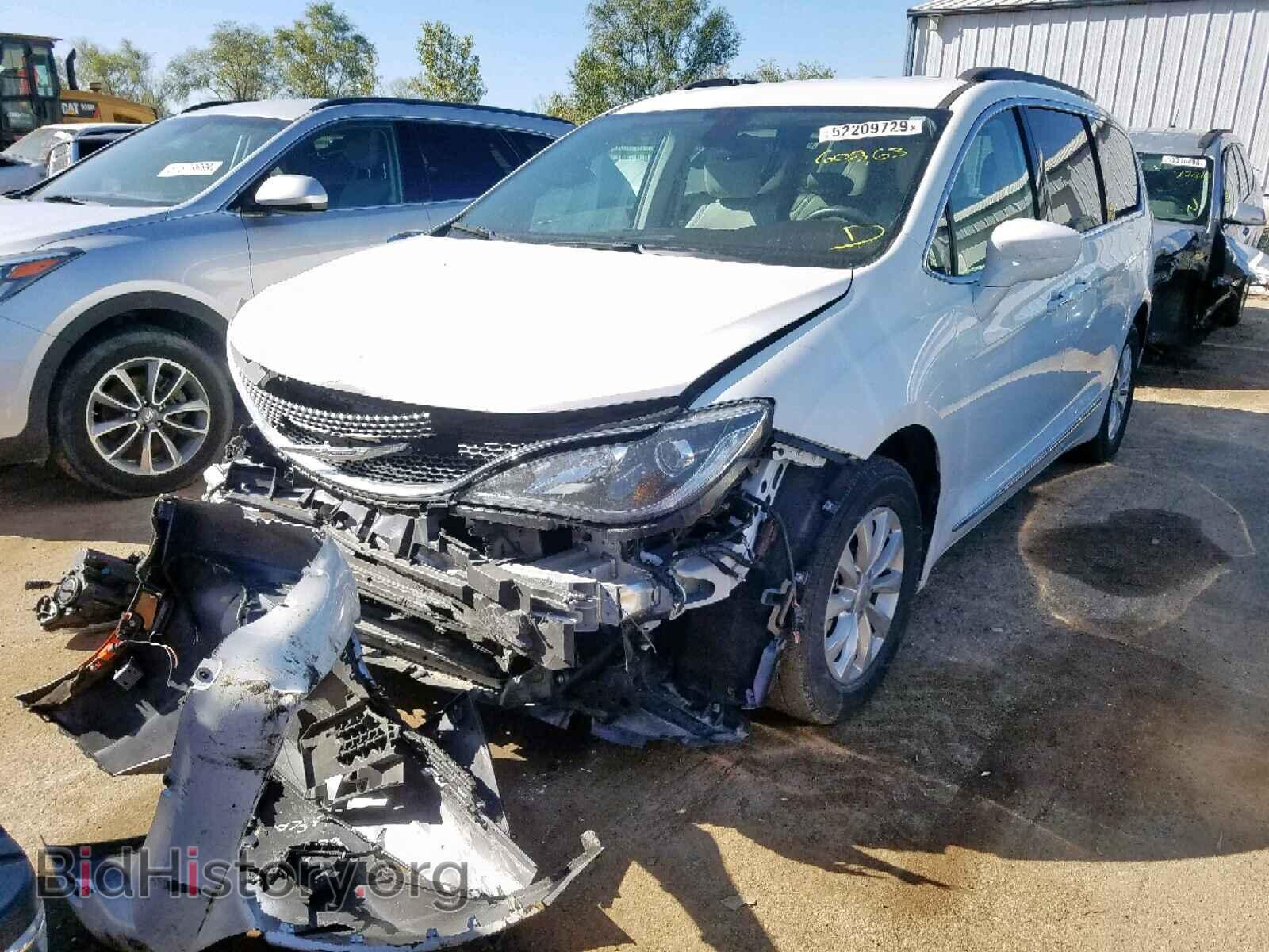 2017 CHRYSLER PACIFICA - VIN: 2C4RC1BG0HR788083 - Фото 2