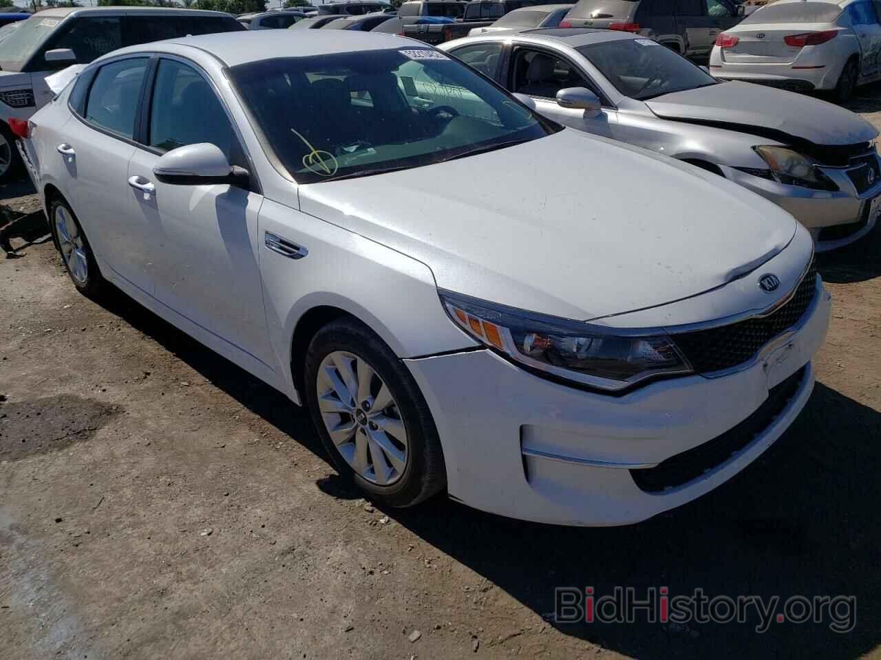 Photo 5XXGT4L35JG272983 - KIA OPTIMA 2018