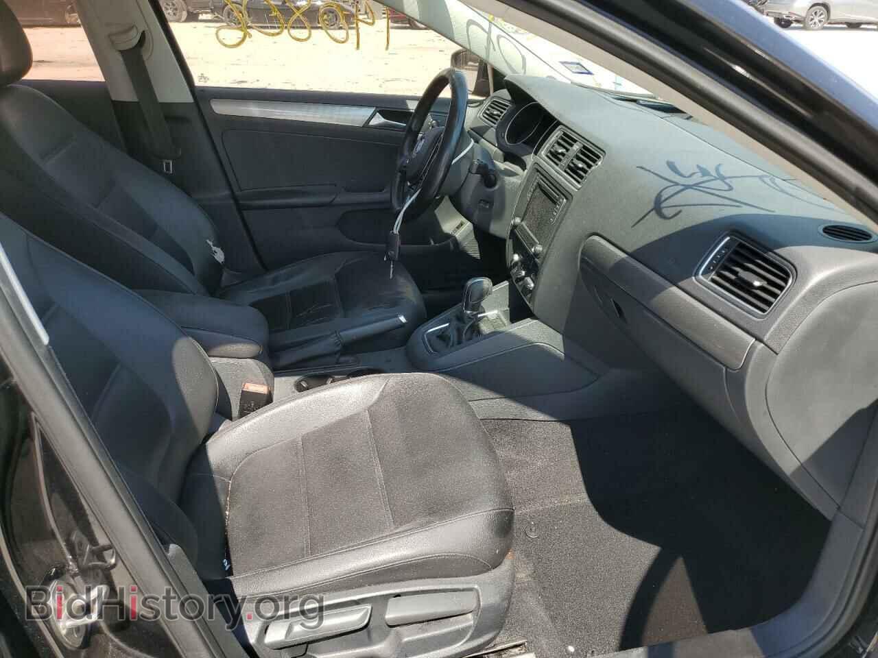 2017 VOLKSWAGEN JETTA - VIN: 3VWDB7AJ6HM208143 - Photo 5