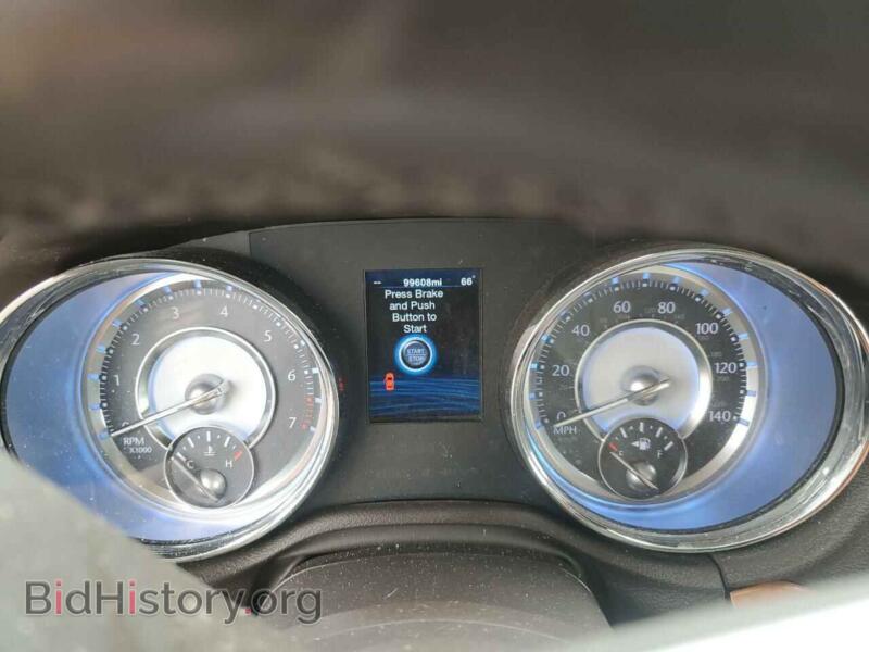 2012 Chrysler 300 (VIN 2C3CCACG4CH165797) — фото 9 из 12