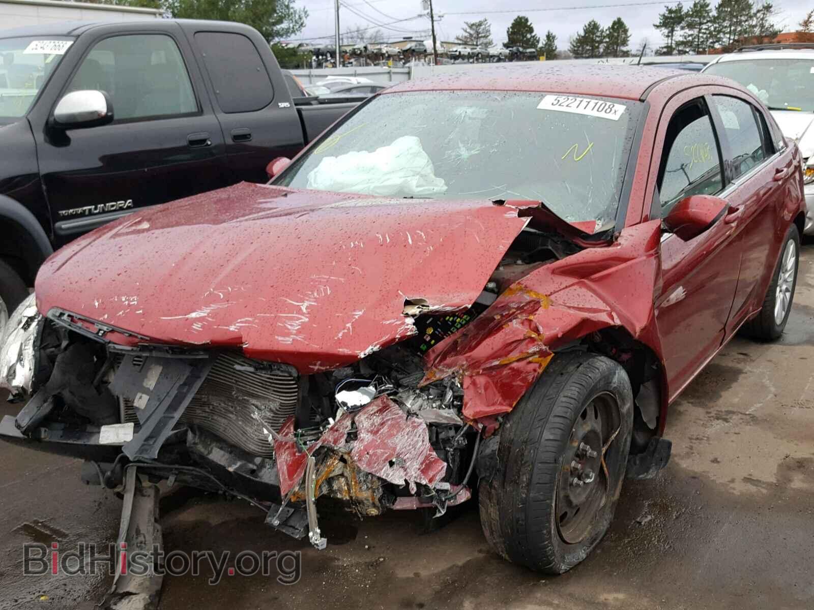 2014 CHRYSLER 200 - VIN: 1C3CCBAB7EN145373 - Фото 2