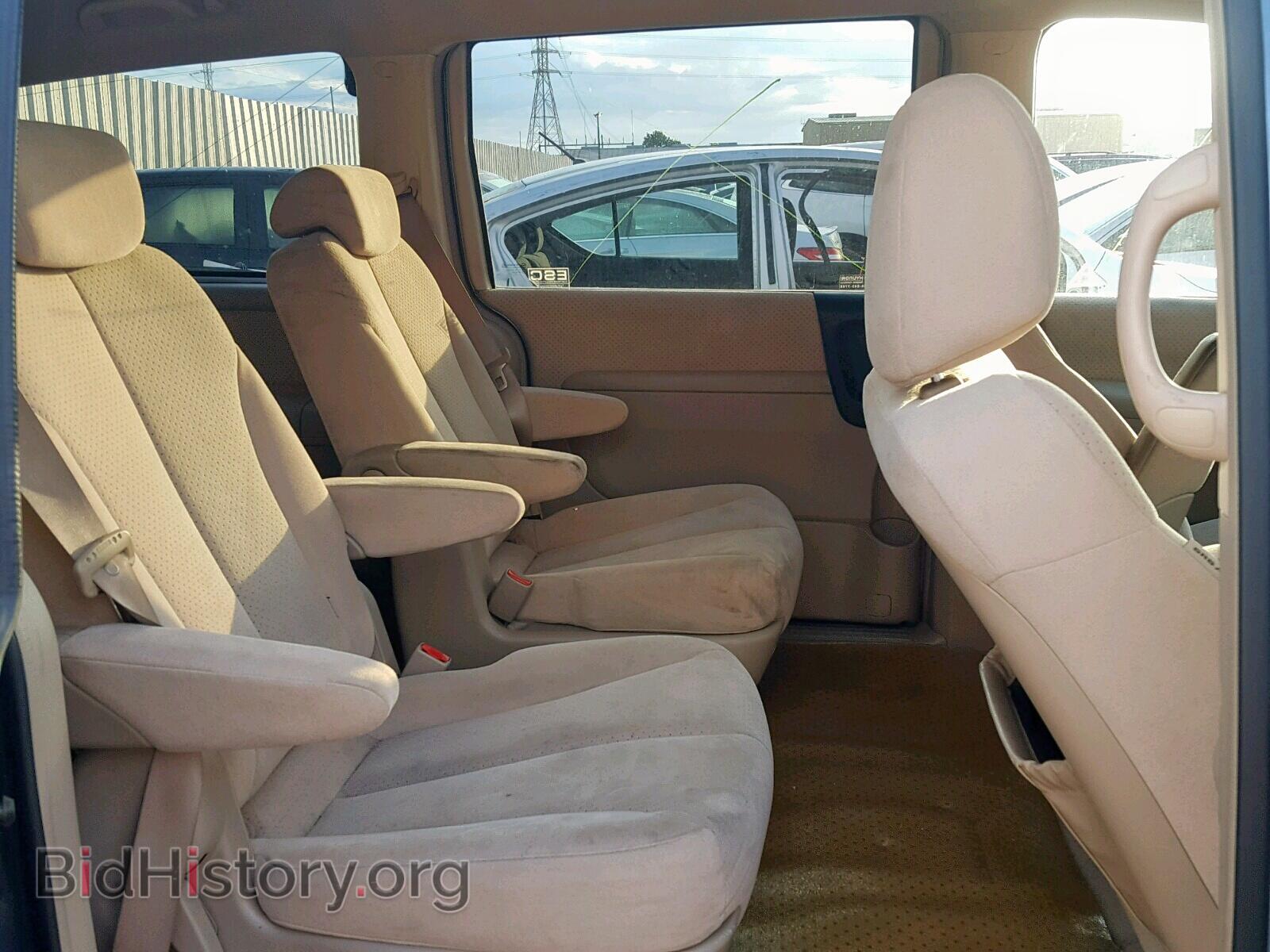 2007 HYUNDAI ENTOURAGE - VIN: KNDMC233576021556 - Фото 6