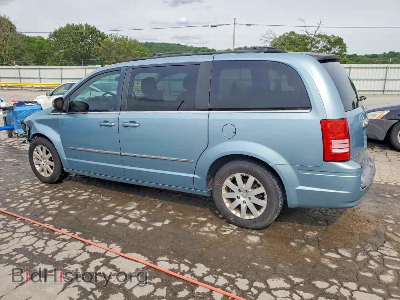 2010 CHRYSLER MINIVAN - VIN: 2A4RR8DX1AR421682 - Фото 2