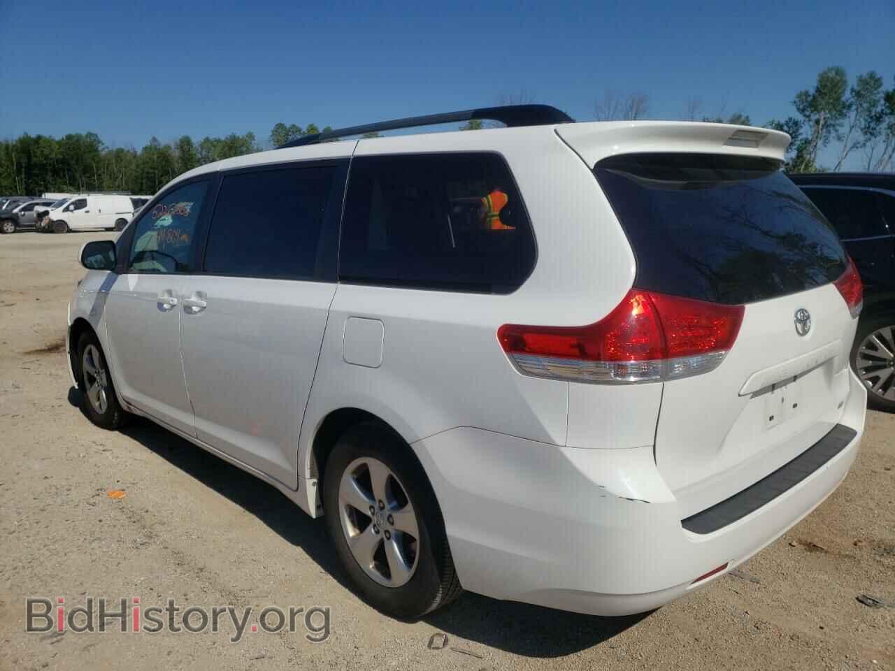 2014 TOYOTA SIENNA - VIN: 5TDKK3DCXES487589 - Фото 3