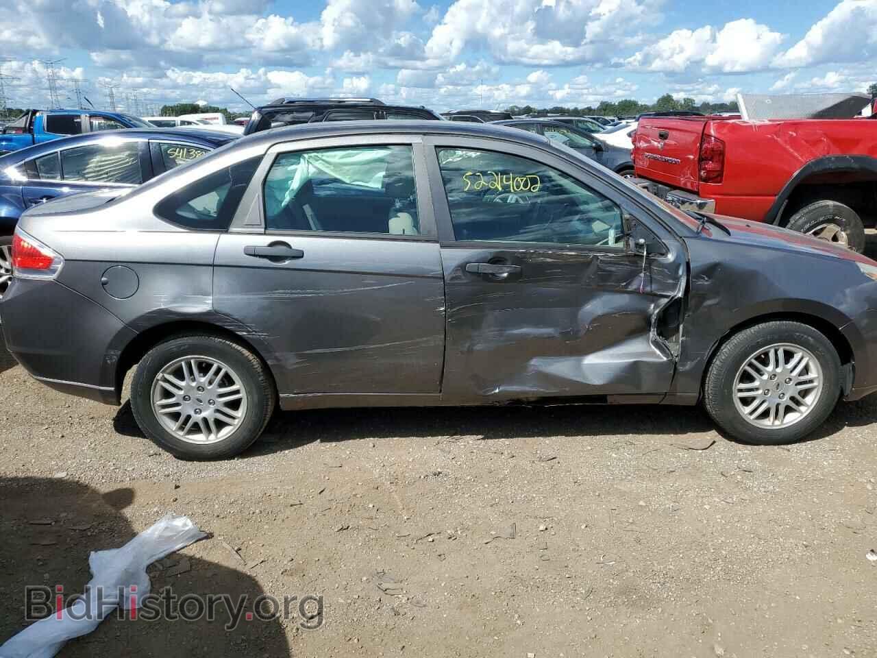 2011 FORD FOCUS - VIN: 1FAHP3FN2BW161037 - Фото 9