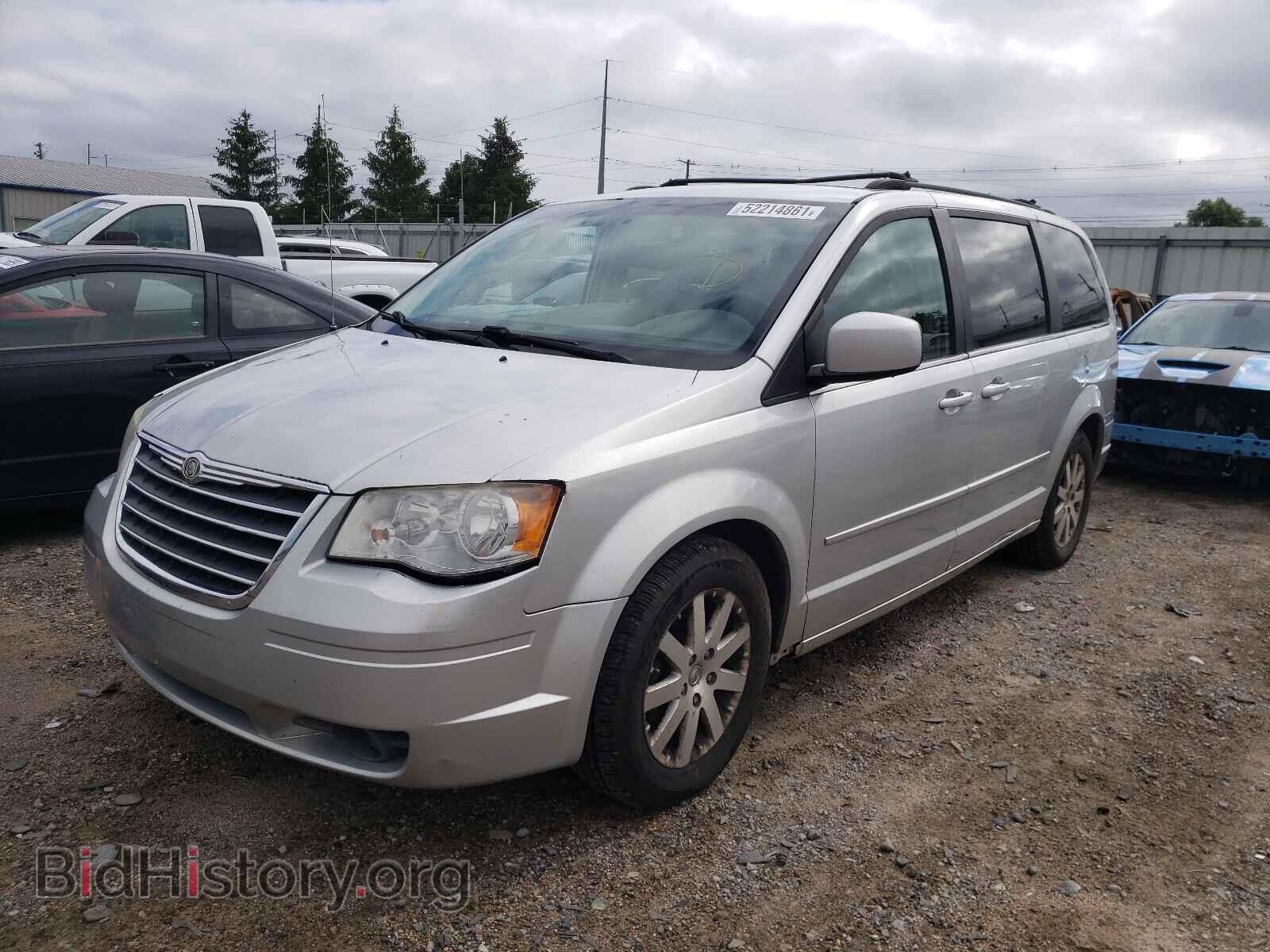 2008 CHRYSLER MINIVAN - VIN: 2A8HR54P88R134780 - Photo 2