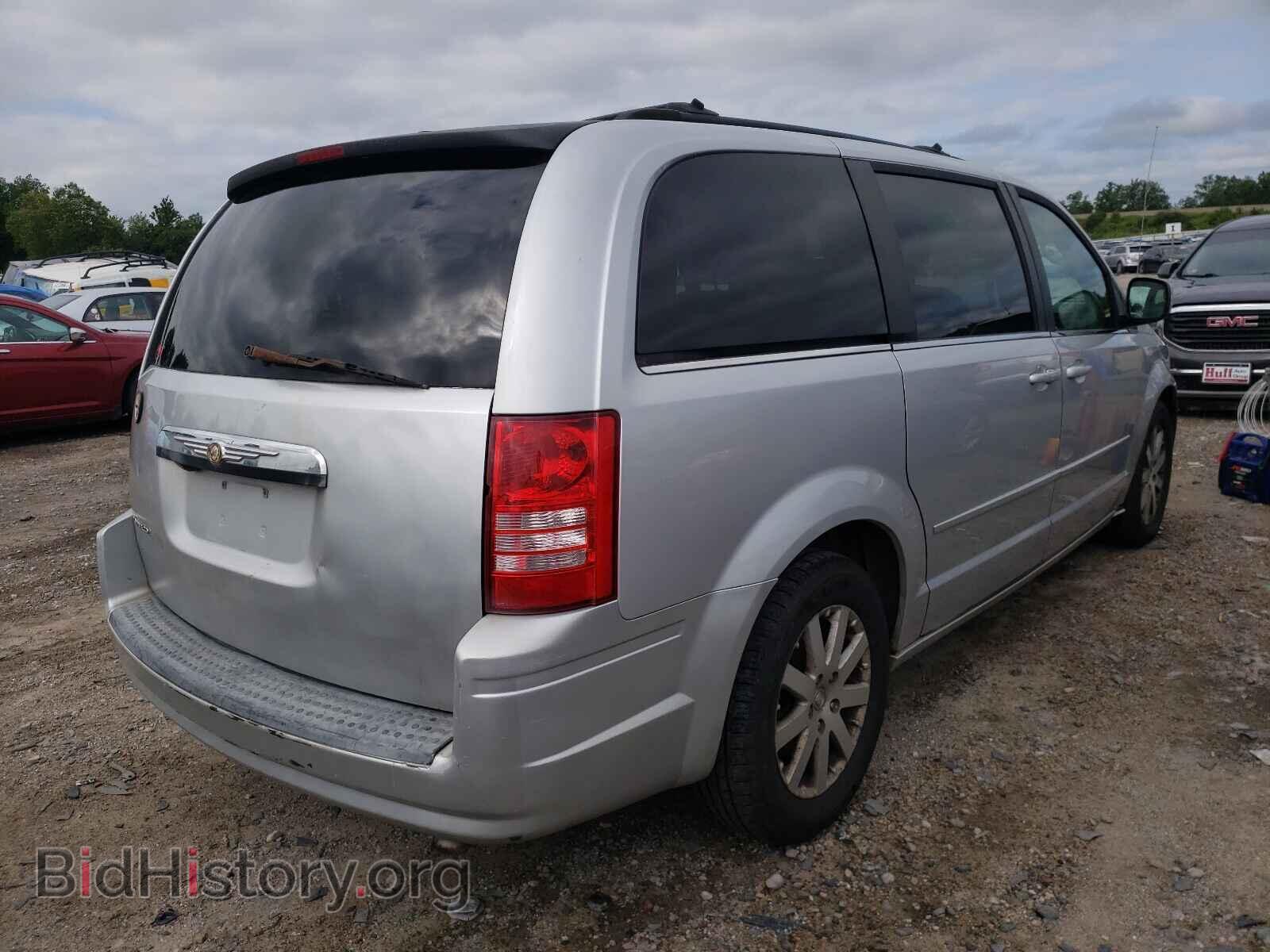 2008 CHRYSLER MINIVAN - VIN: 2A8HR54P88R134780 - Photo 4