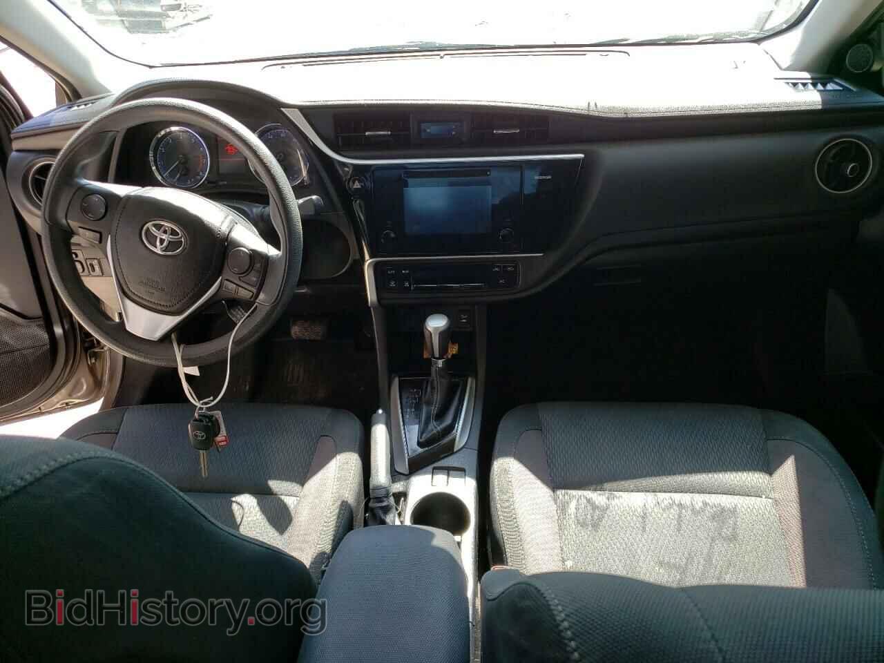 2017 TOYOTA COROLLA - VIN: 2T1BURHE7HC761143 - Фото 8