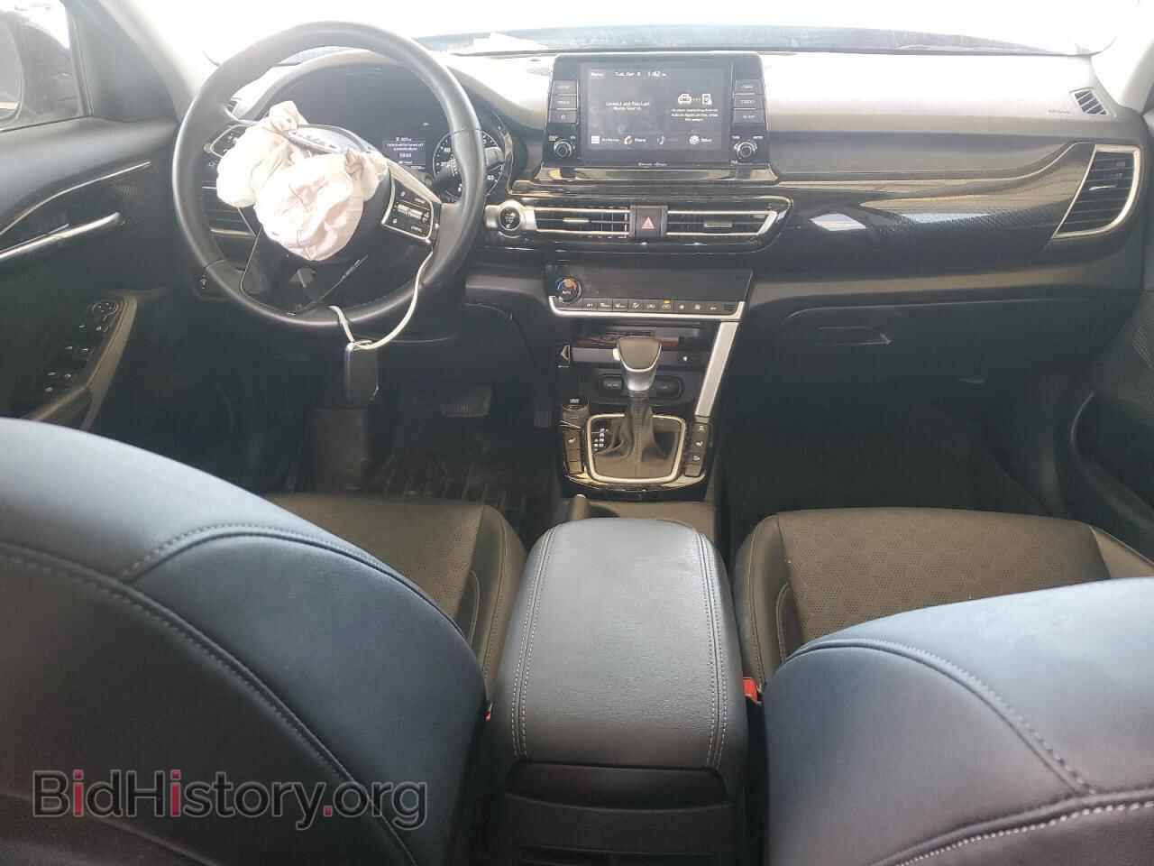 2021 KIA SELTOS - VIN: KNDERCAA9M7156779 - Фото 8