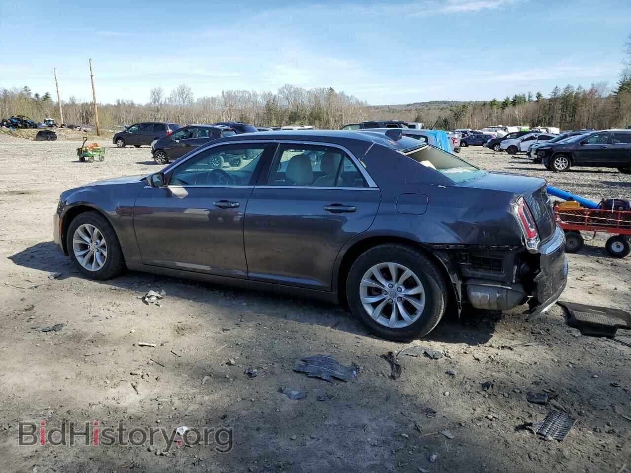 2015 CHRYSLER 300 - VIN: 2C3CCAAGXFH766199 - Фото 2