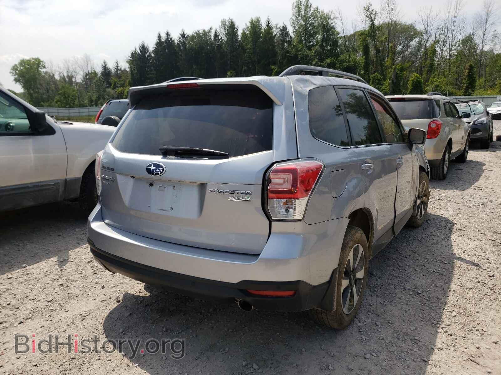 2017 SUBARU FORESTER - VIN: JF2SJARC4HH554164 - Фото 4