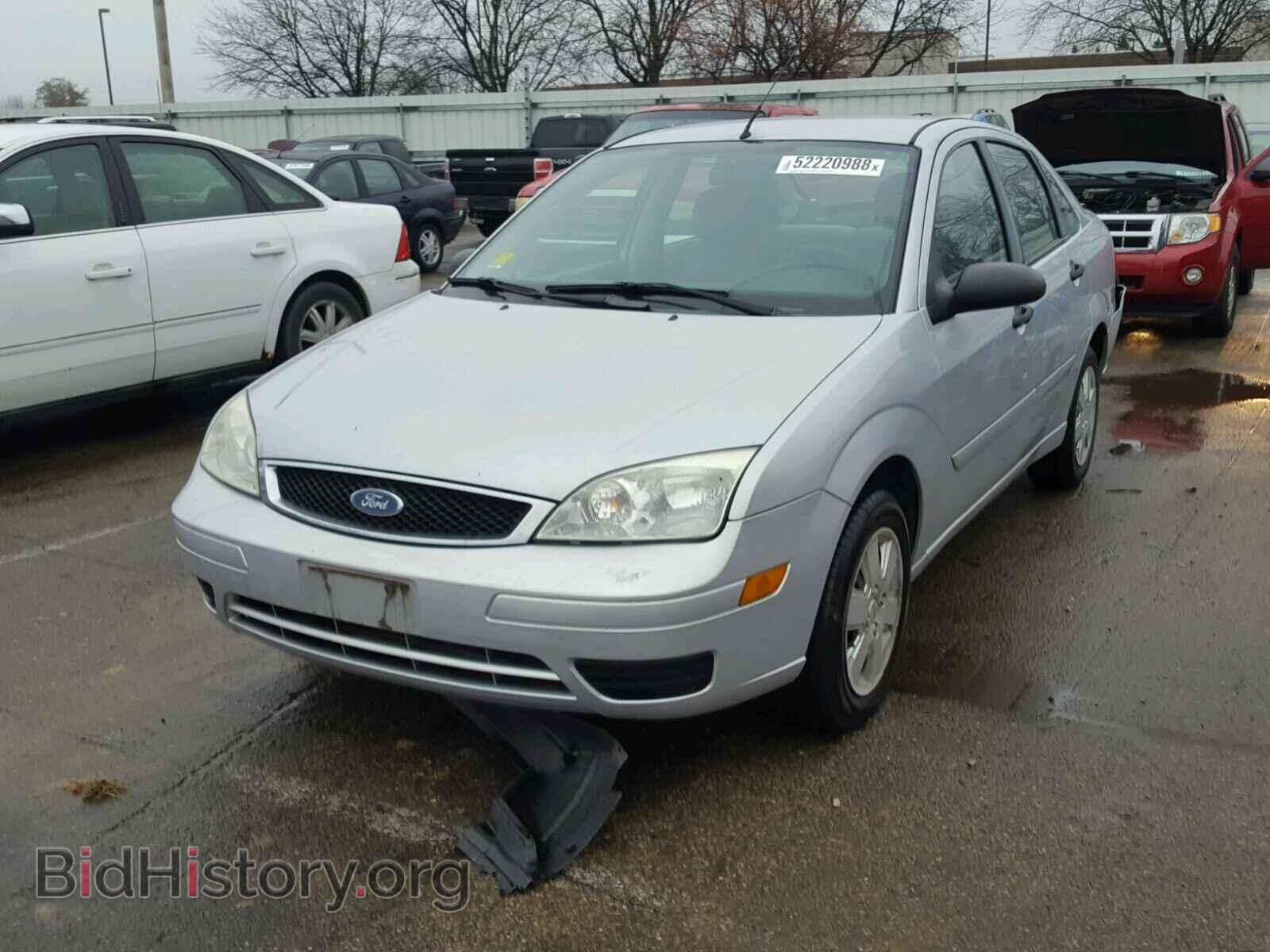 2007 FORD FOCUS - VIN: 1FAFP34N47W194865 - Photo 2