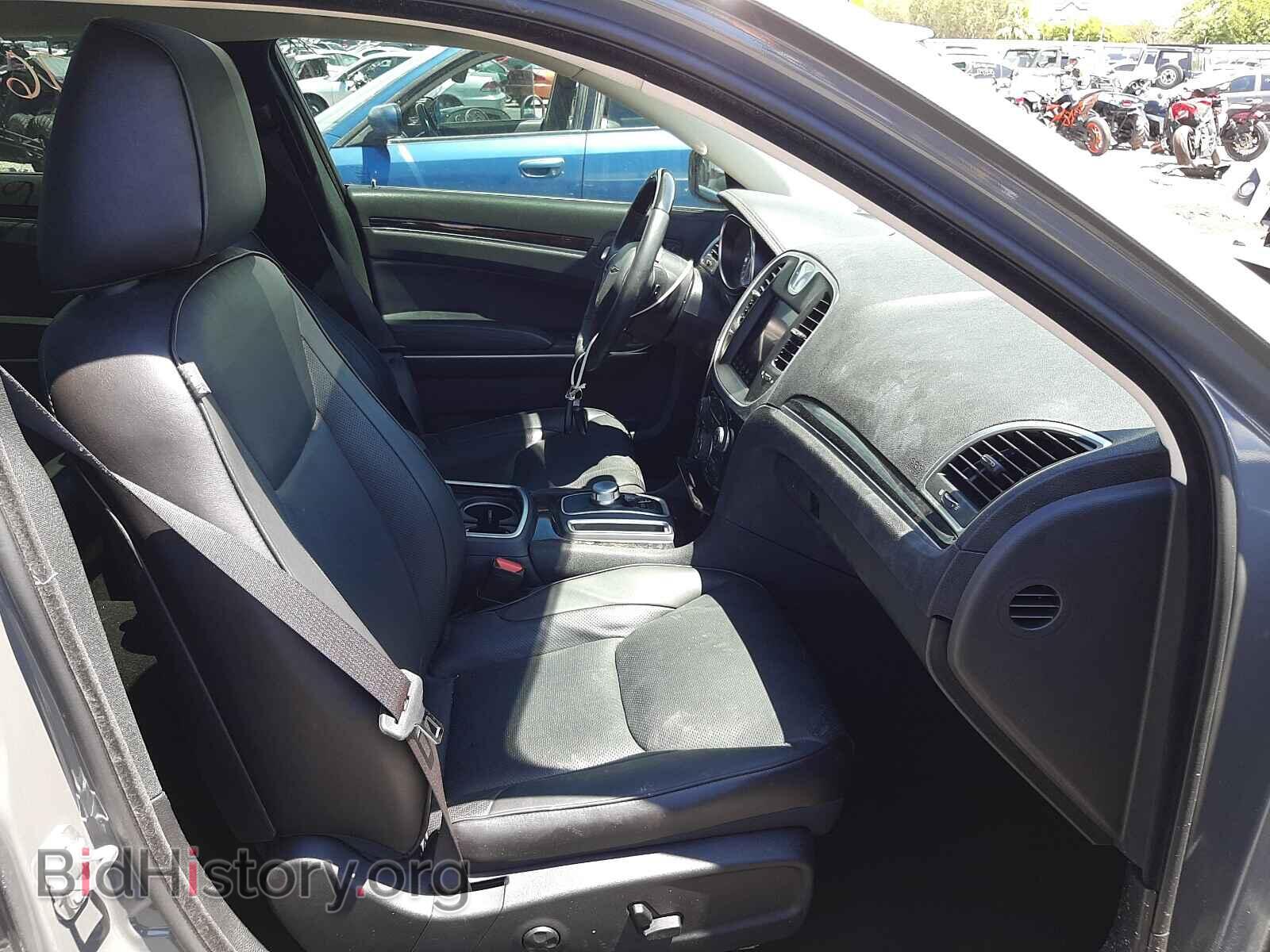 2019 CHRYSLER 300 - VIN: 2C3CCAEG4KH722493 - Фото 5
