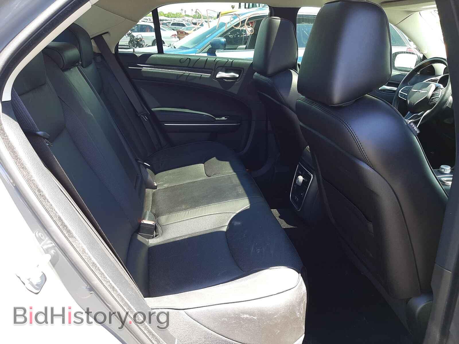 2019 CHRYSLER 300 - VIN: 2C3CCAEG4KH722493 - Фото 6