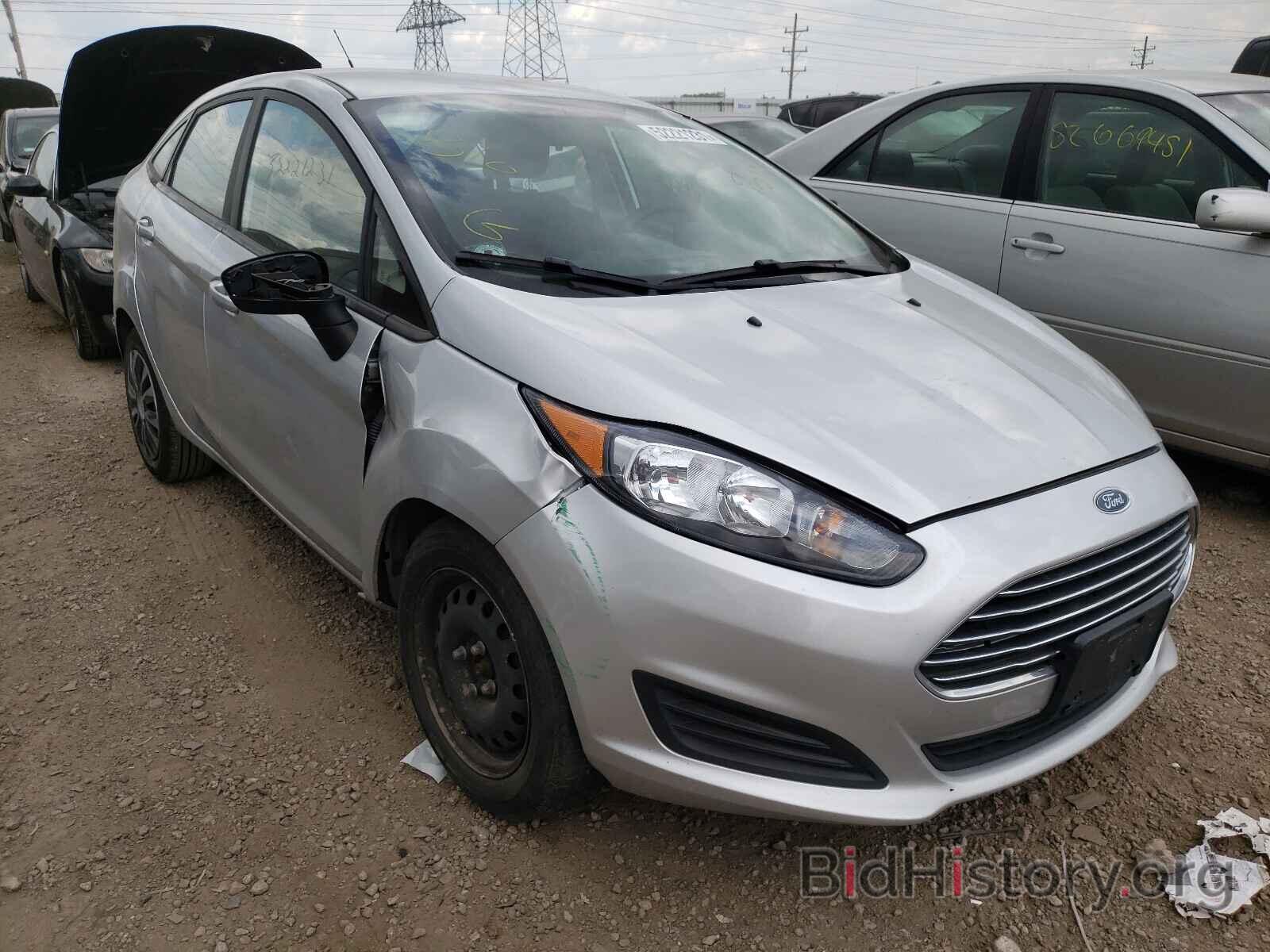 Photo 3FADP4AJ7FM145043 - FORD FIESTA 2015