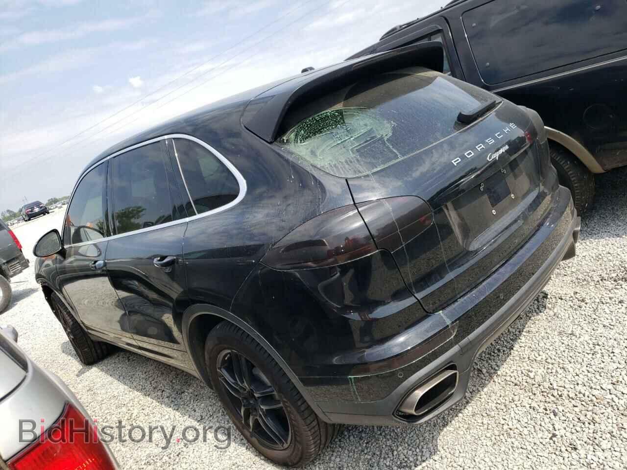 2016 PORSCHE CAYENNE - VIN: WP1AA2A29GLA11308 - Photo 2