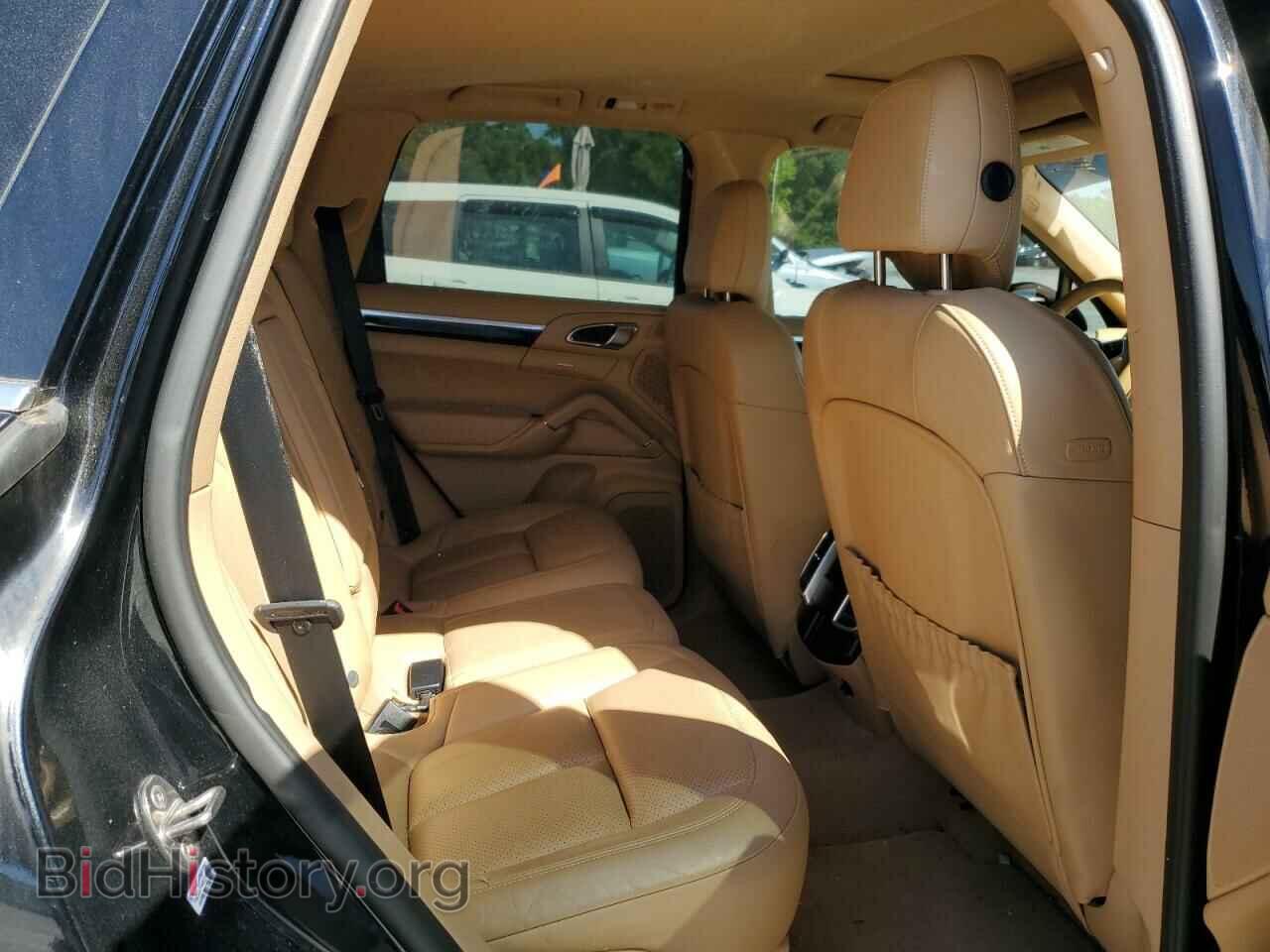 2016 PORSCHE CAYENNE - VIN: WP1AA2A29GLA11308 - Photo 11