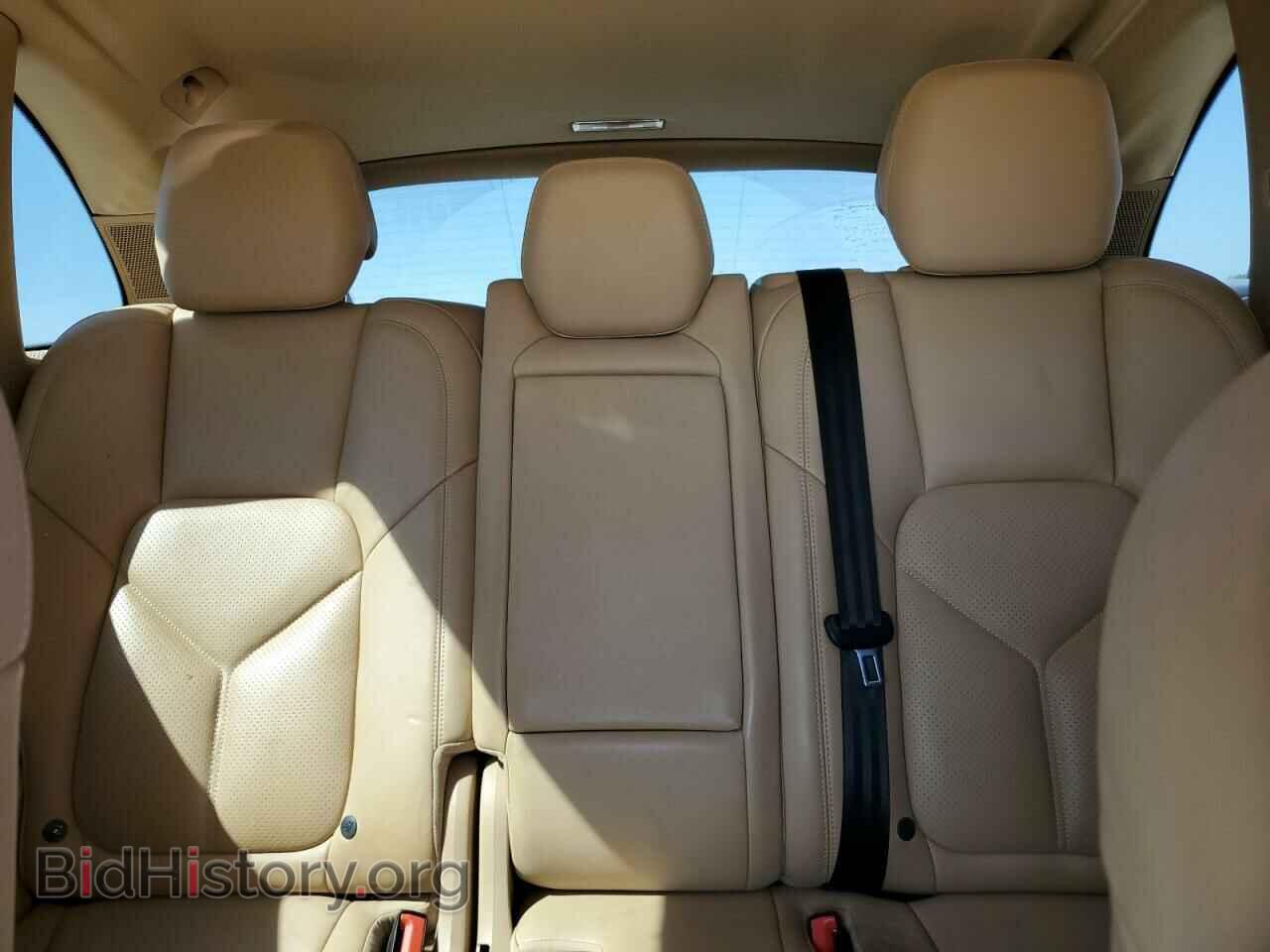 2016 PORSCHE CAYENNE - VIN: WP1AA2A29GLA11308 - Photo 10