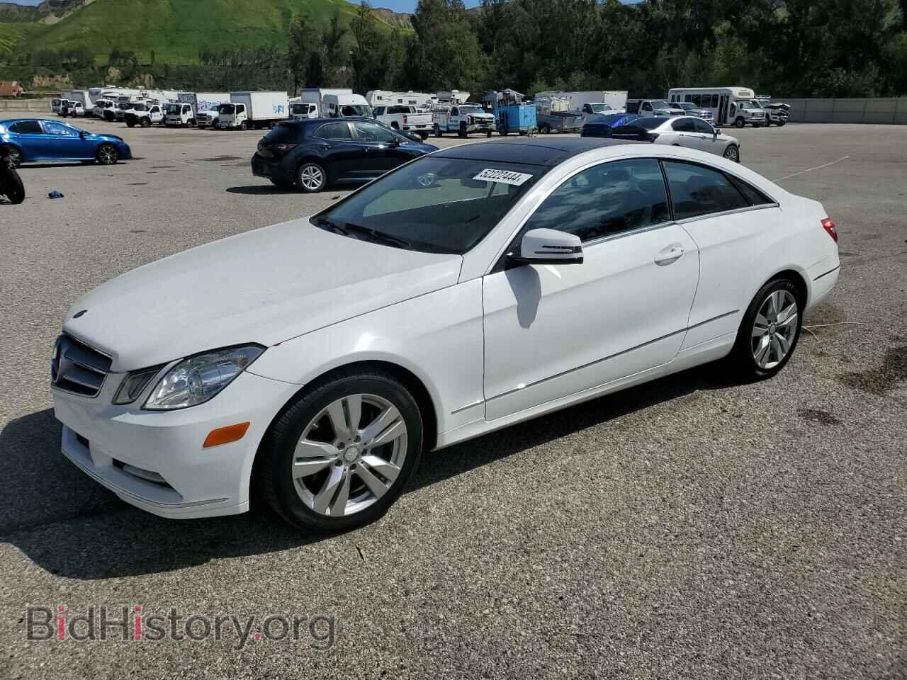Photo WDDKJ5KB2CF147333 - MERCEDES-BENZ E-CLASS 2012