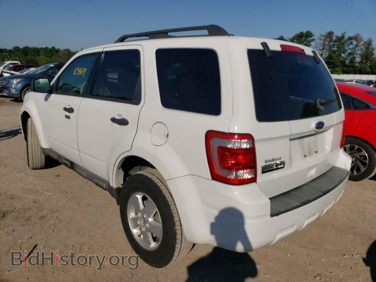 2010 Ford ESCAPE (VIN 1FMCU0D71AKC90596) — фото 3 из 10