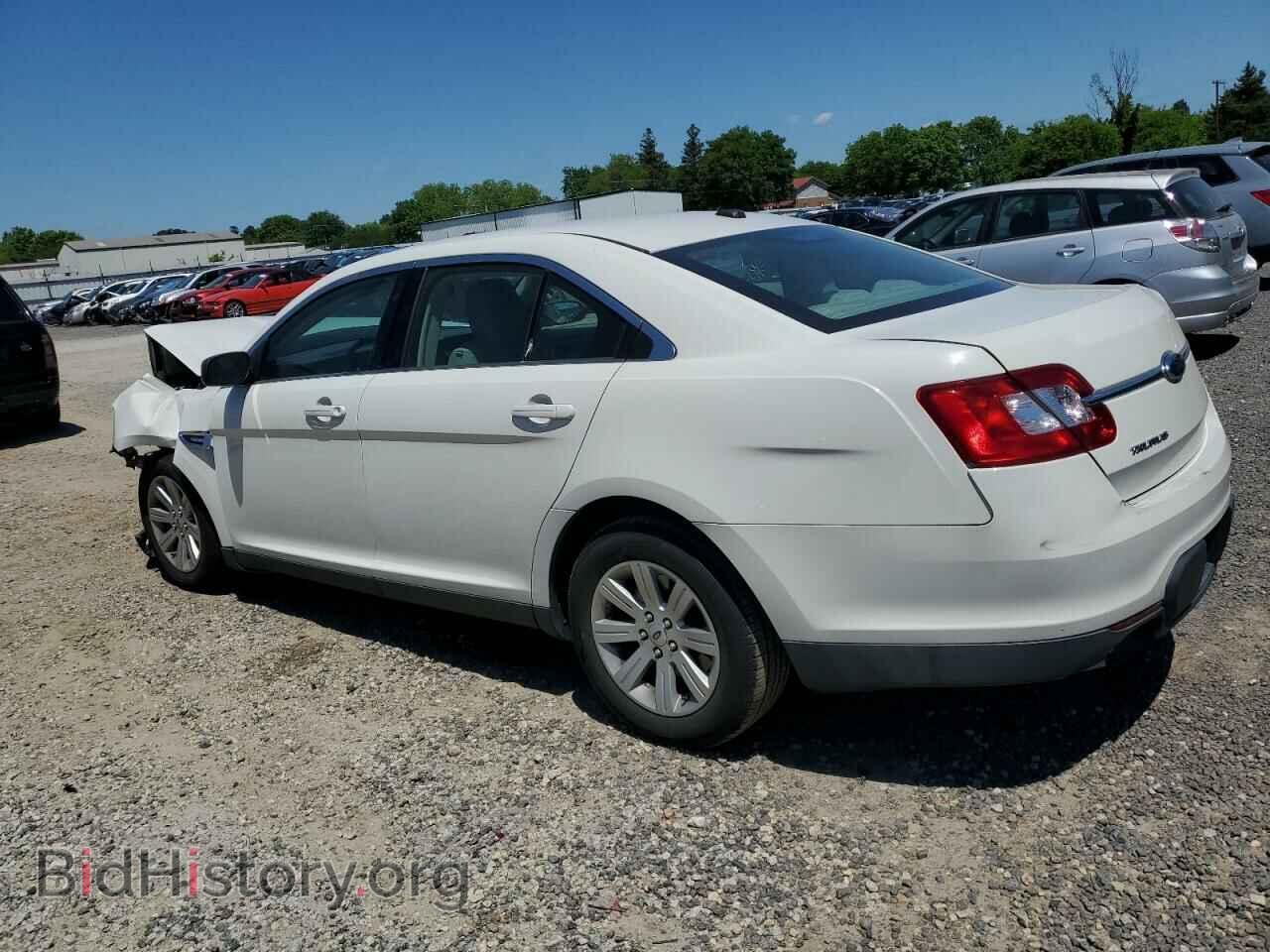 2011 FORD TAURUS - VIN: 1FAHP2DW8BG135137 - Photo 2