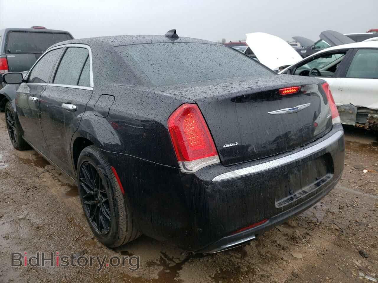 2017 CHRYSLER 300 - VIN: 2C3CCARG3HH604115 - Фото 2
