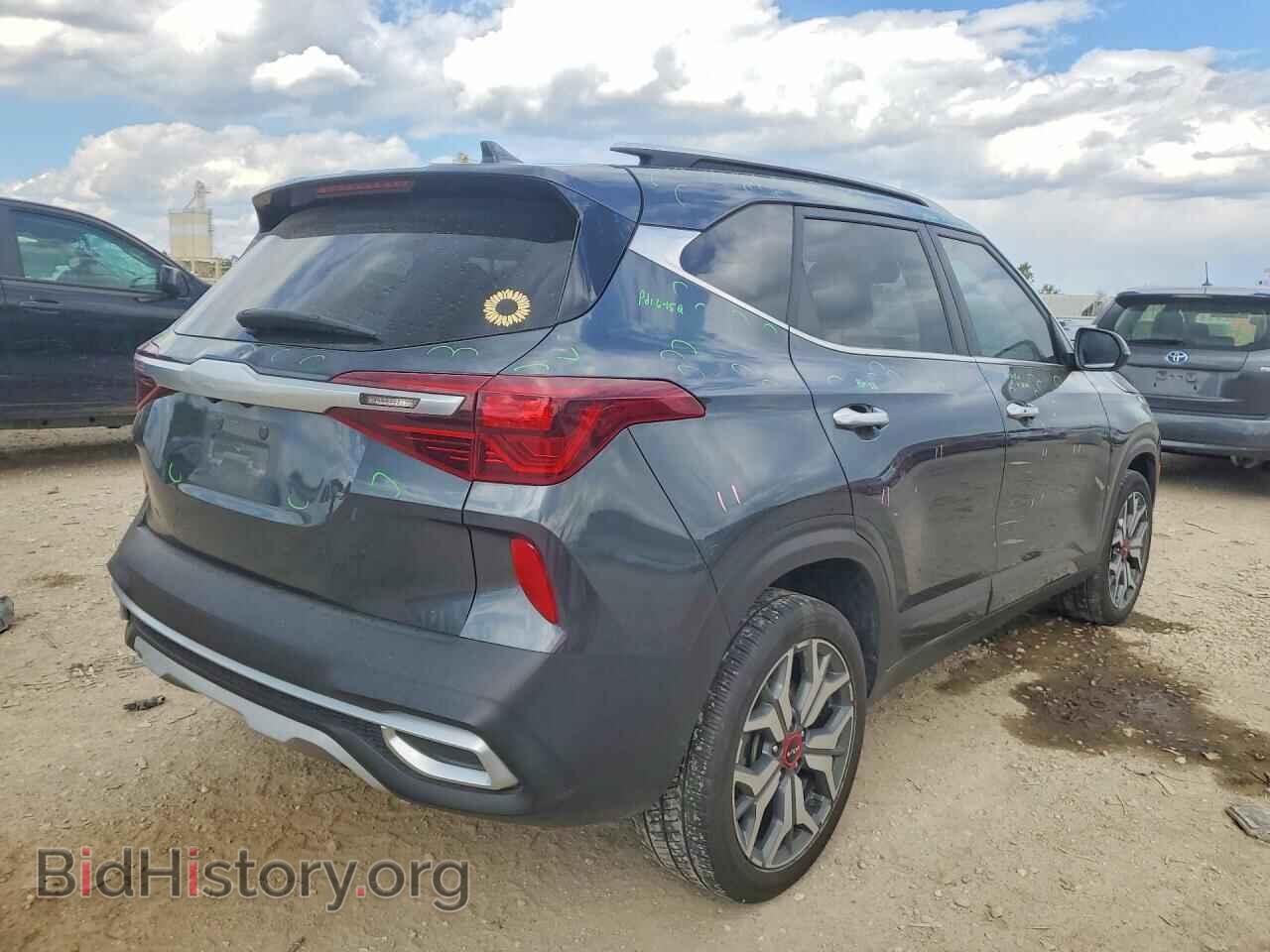 2023 KIA SELTOS - VIN: KNDETCA2XP7420560 - Фото 3